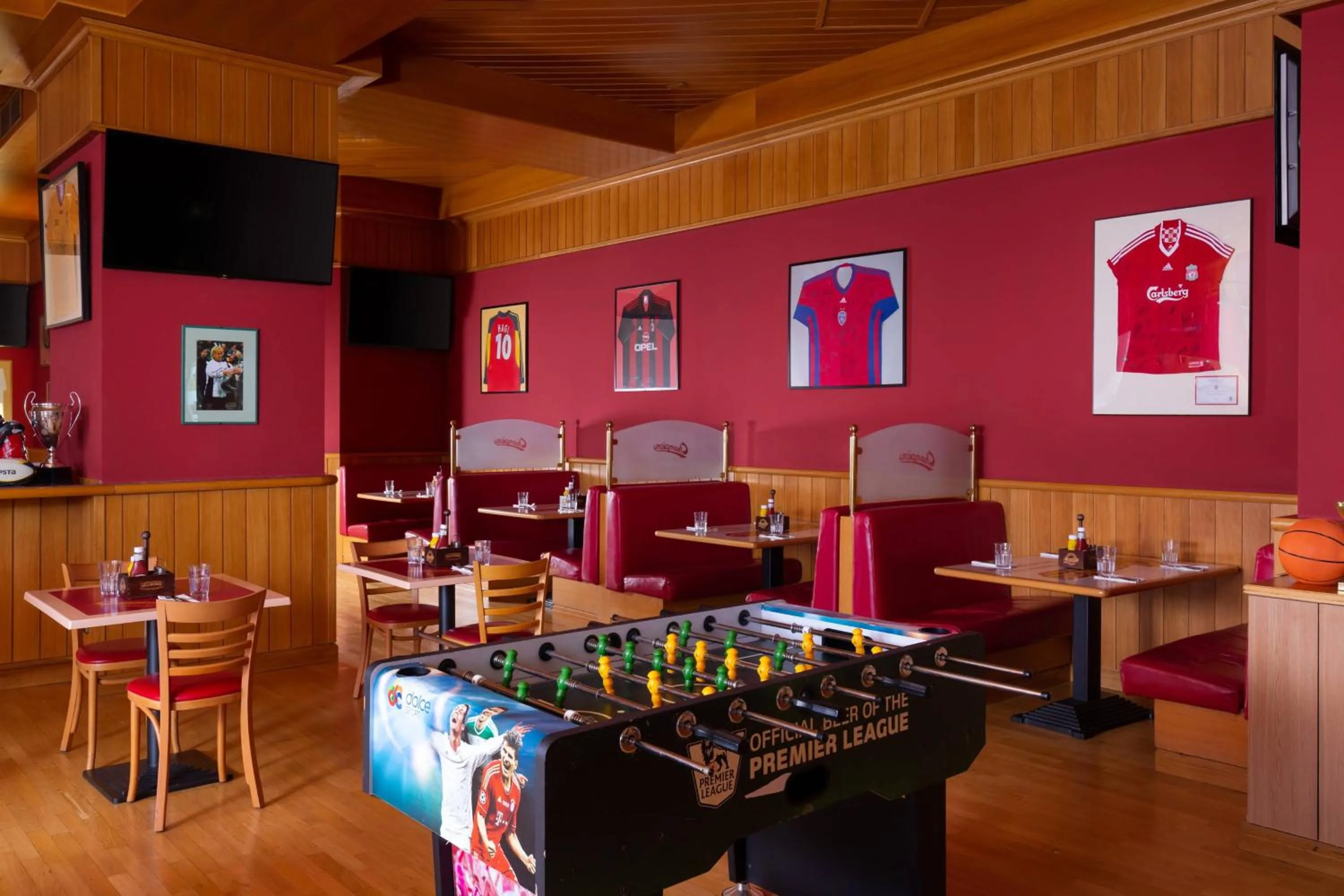 Lounge or bar in JW Marriott Bucharest Grand Hotel