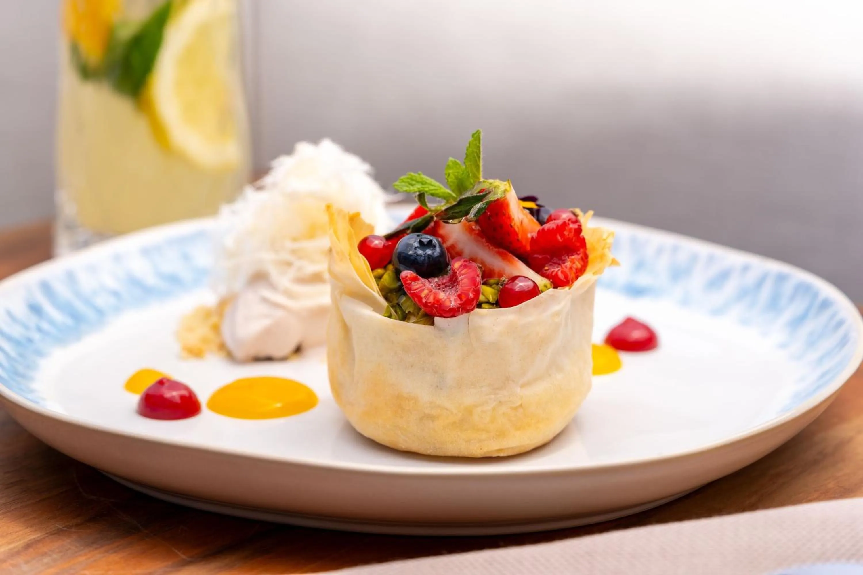 Restaurant/places to eat in JW Marriott Bucharest Grand Hotel