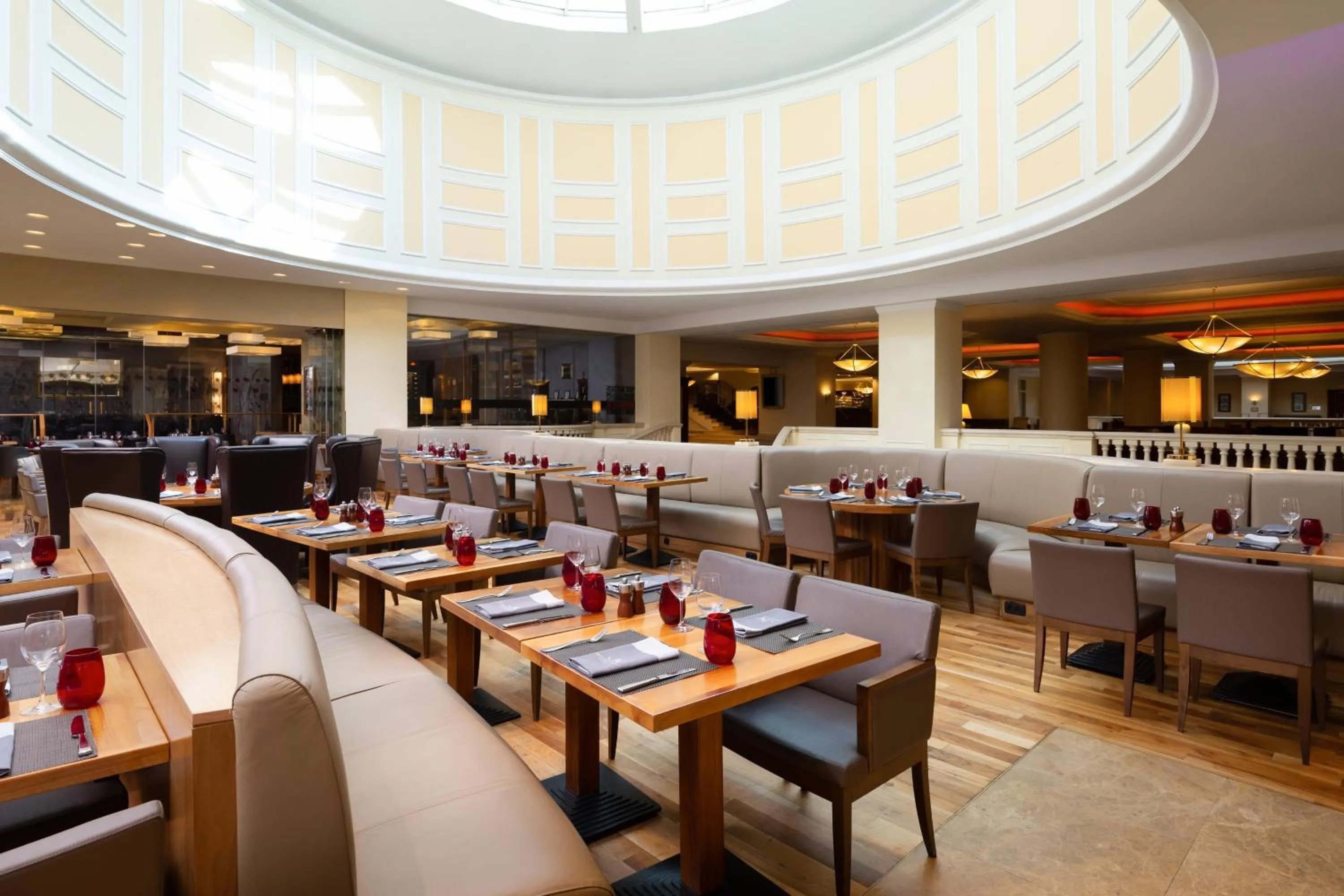 Restaurant/places to eat in JW Marriott Bucharest Grand Hotel