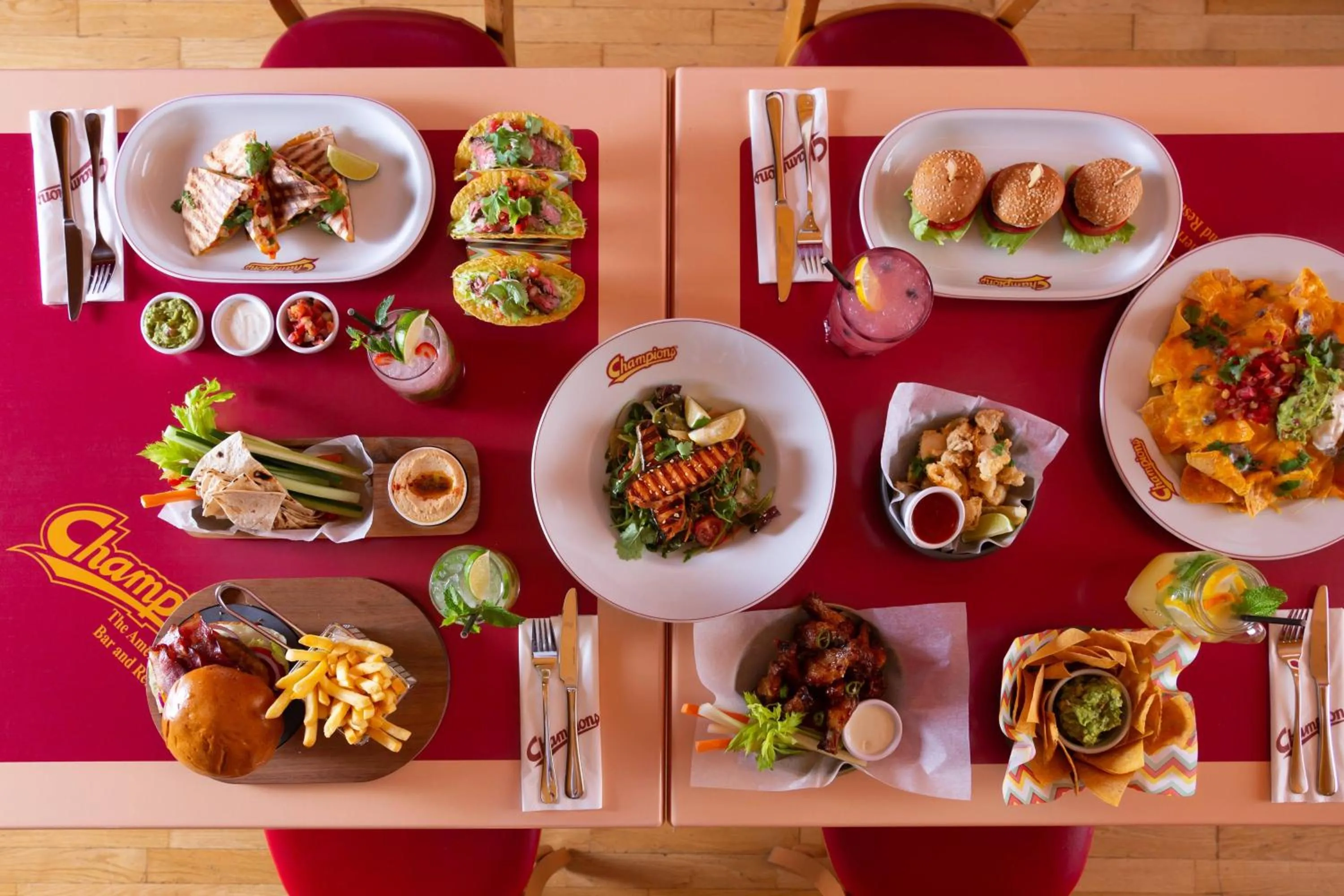 Lounge or bar in JW Marriott Bucharest Grand Hotel