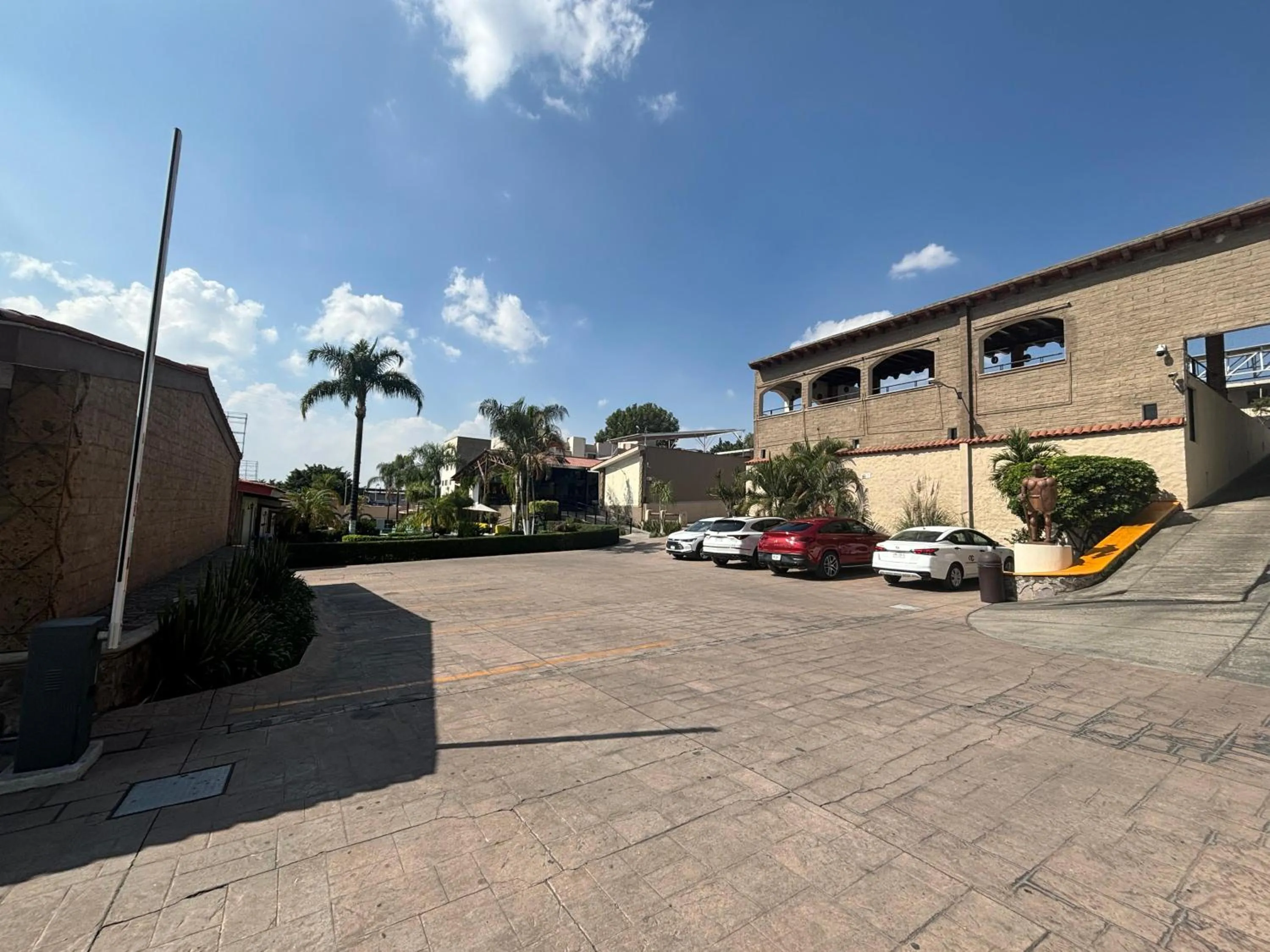 Parking in Hotel Posada Virreyes