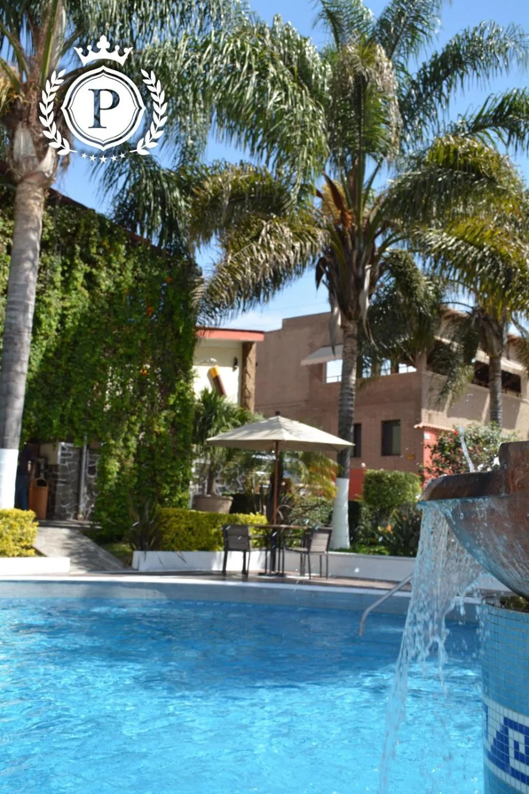 Swimming pool in Hotel Posada Virreyes