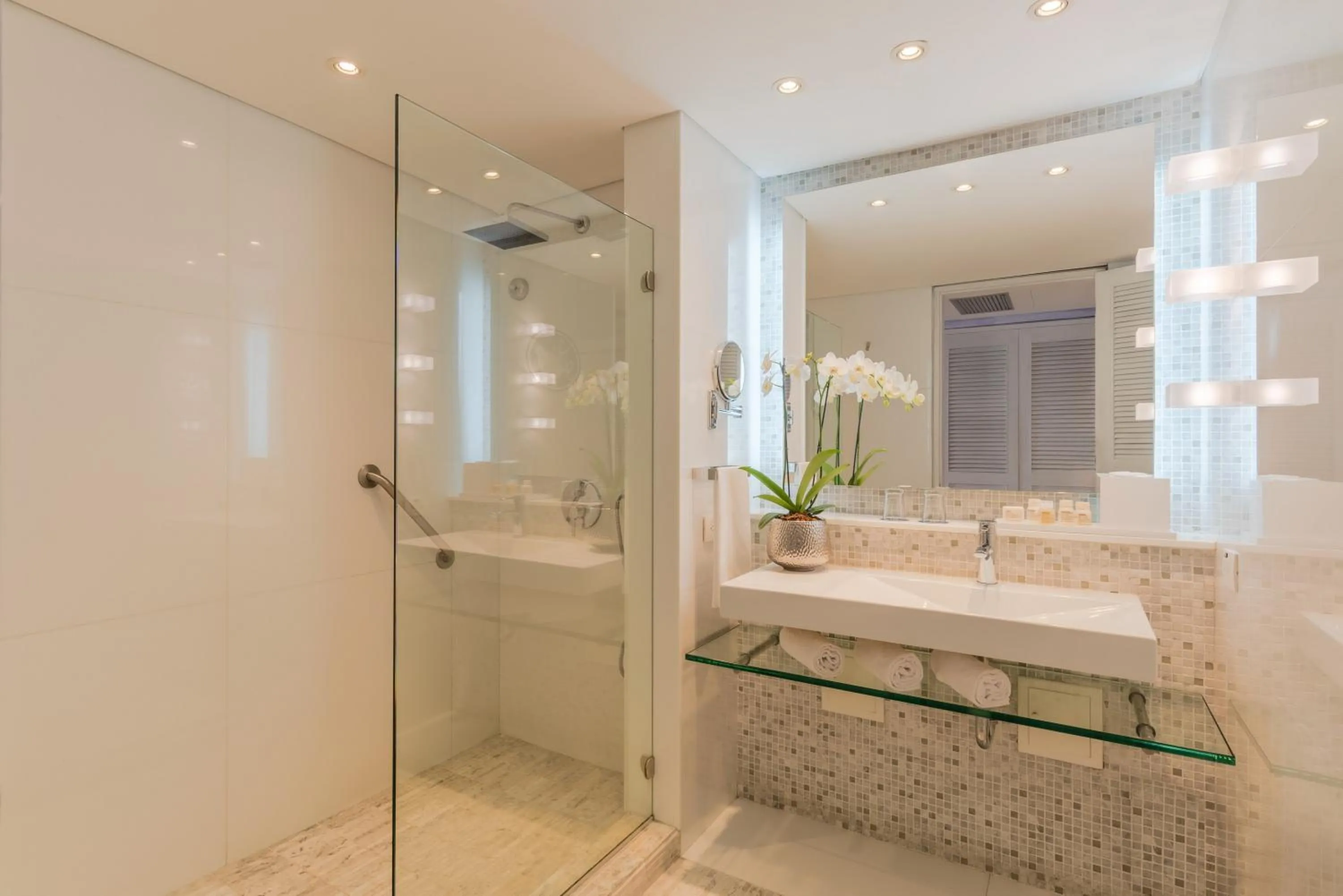 Bathroom in Charleston Santa Teresa Cartagena