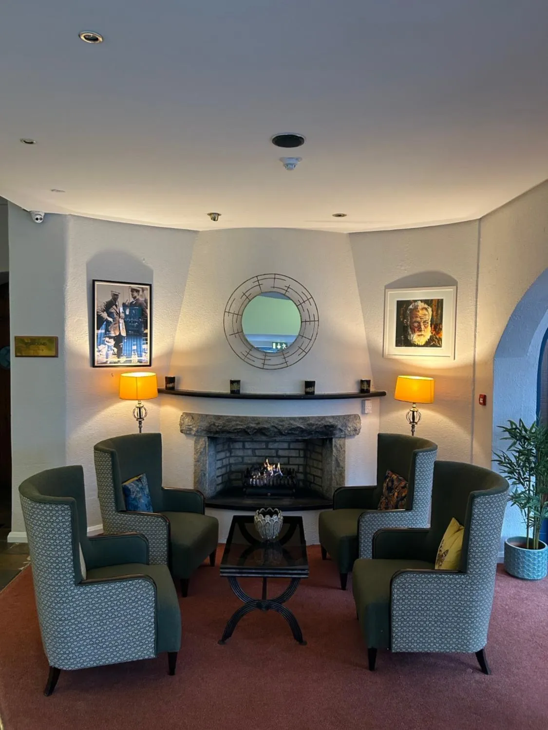 Alcock & Brown Hotel