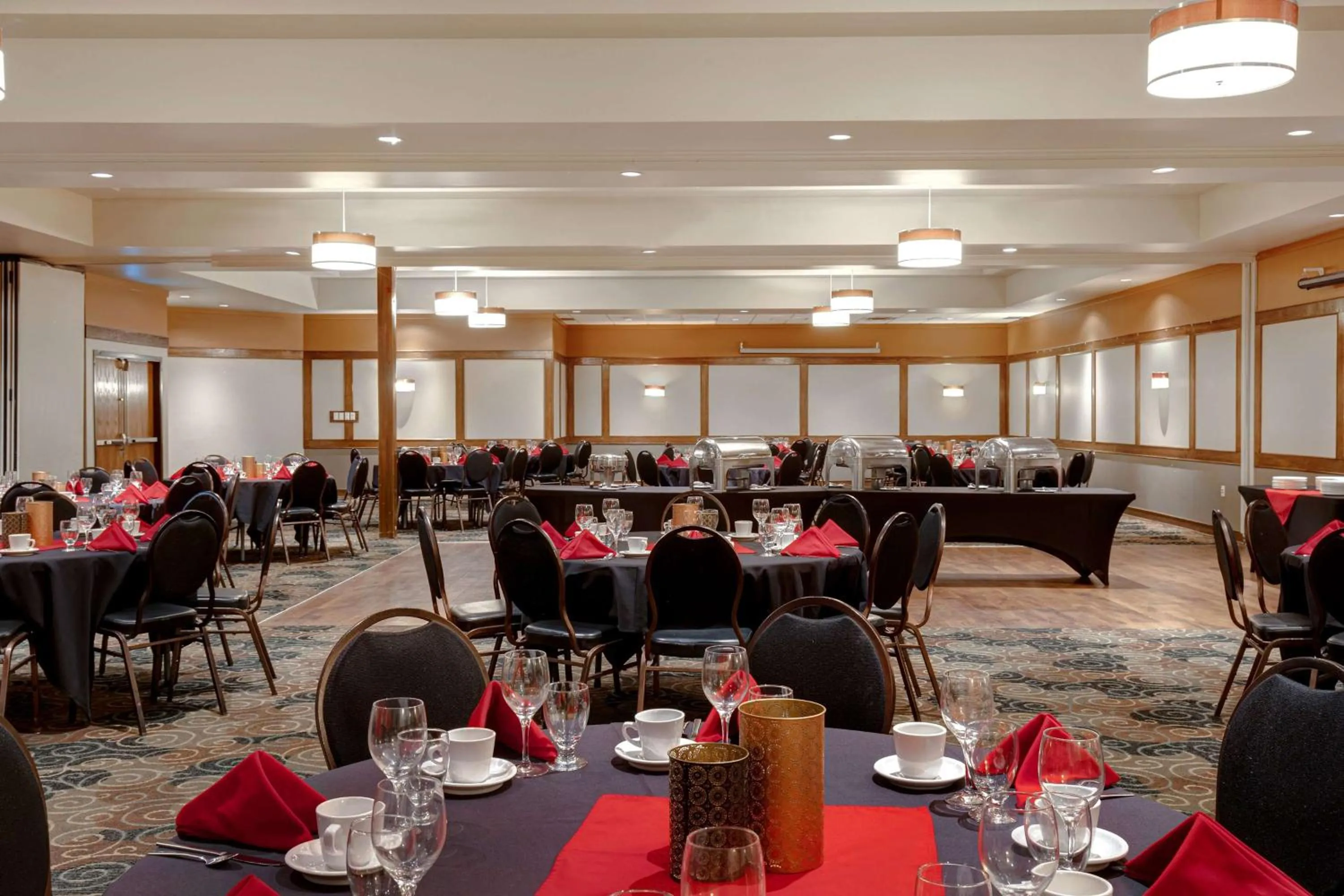 Banquet/Function facilities in Days Inn & Conference Centre by Wyndham Prince Albert