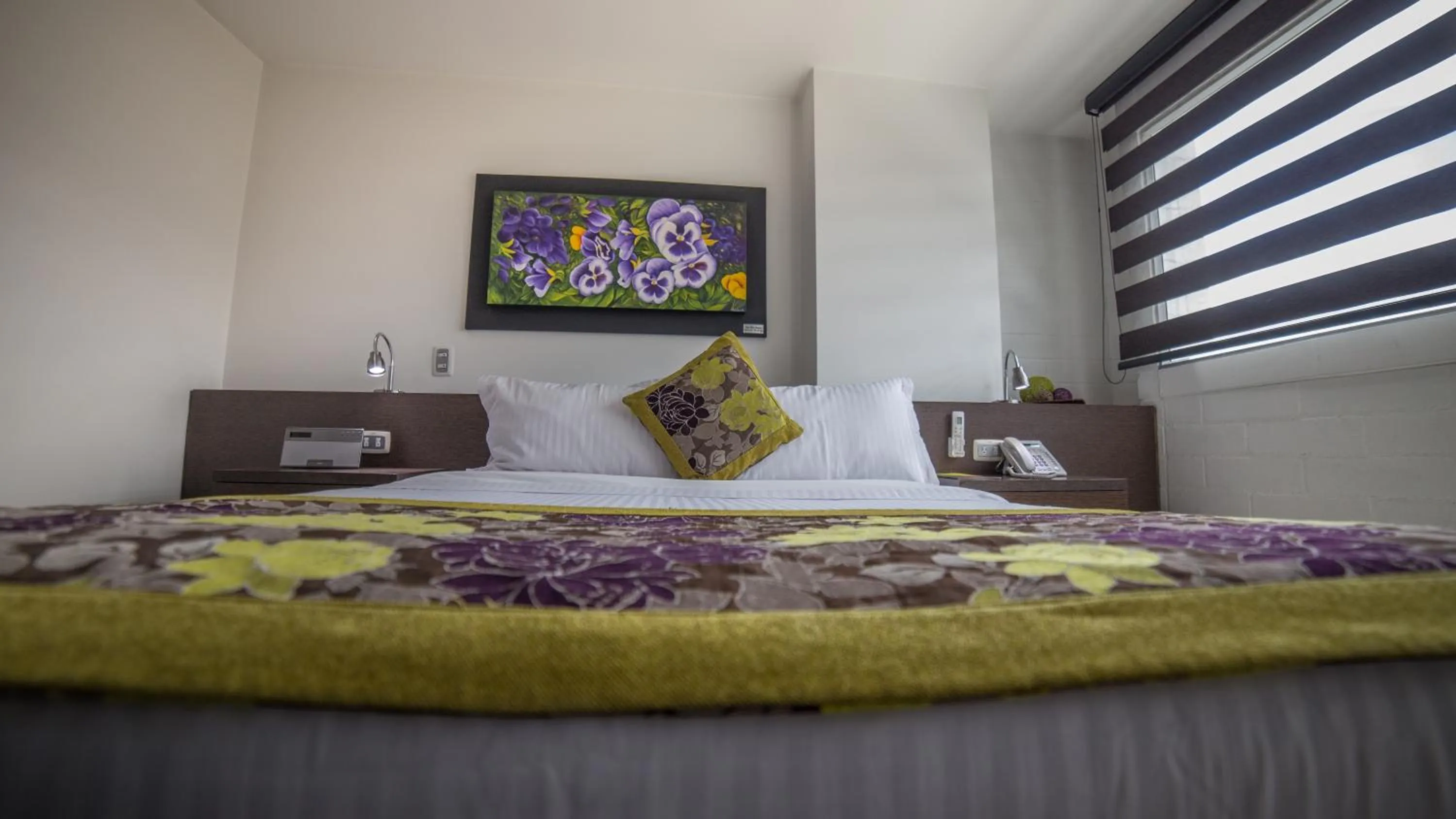 Bed in Hotel Golden Palermo