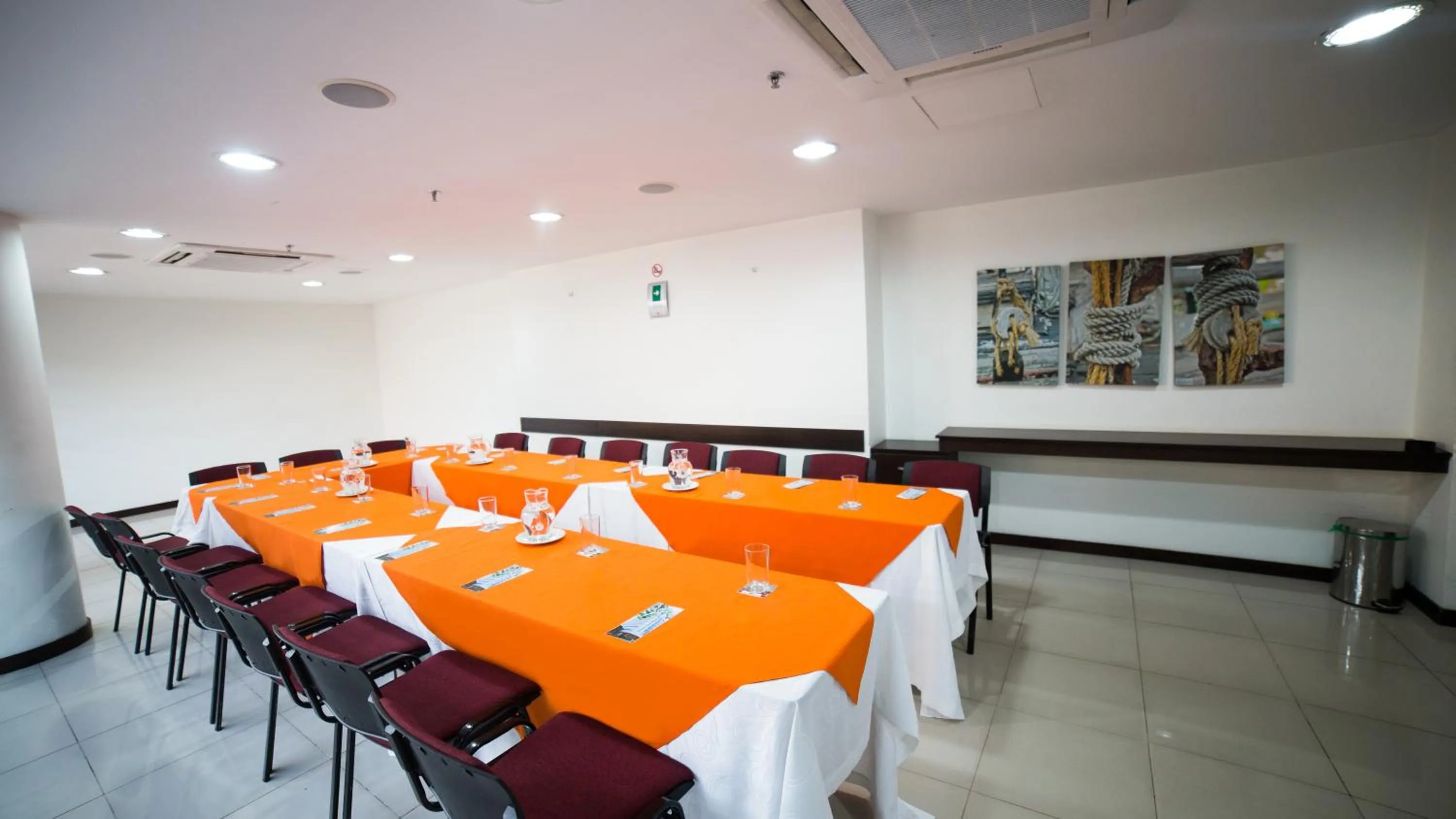 Meeting/conference room in Hotel Golden Palermo
