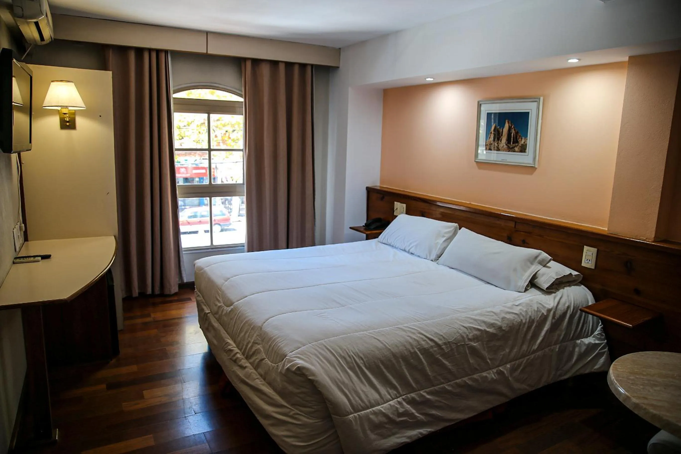 Property building, Bed in San Martin Hotel y Spa