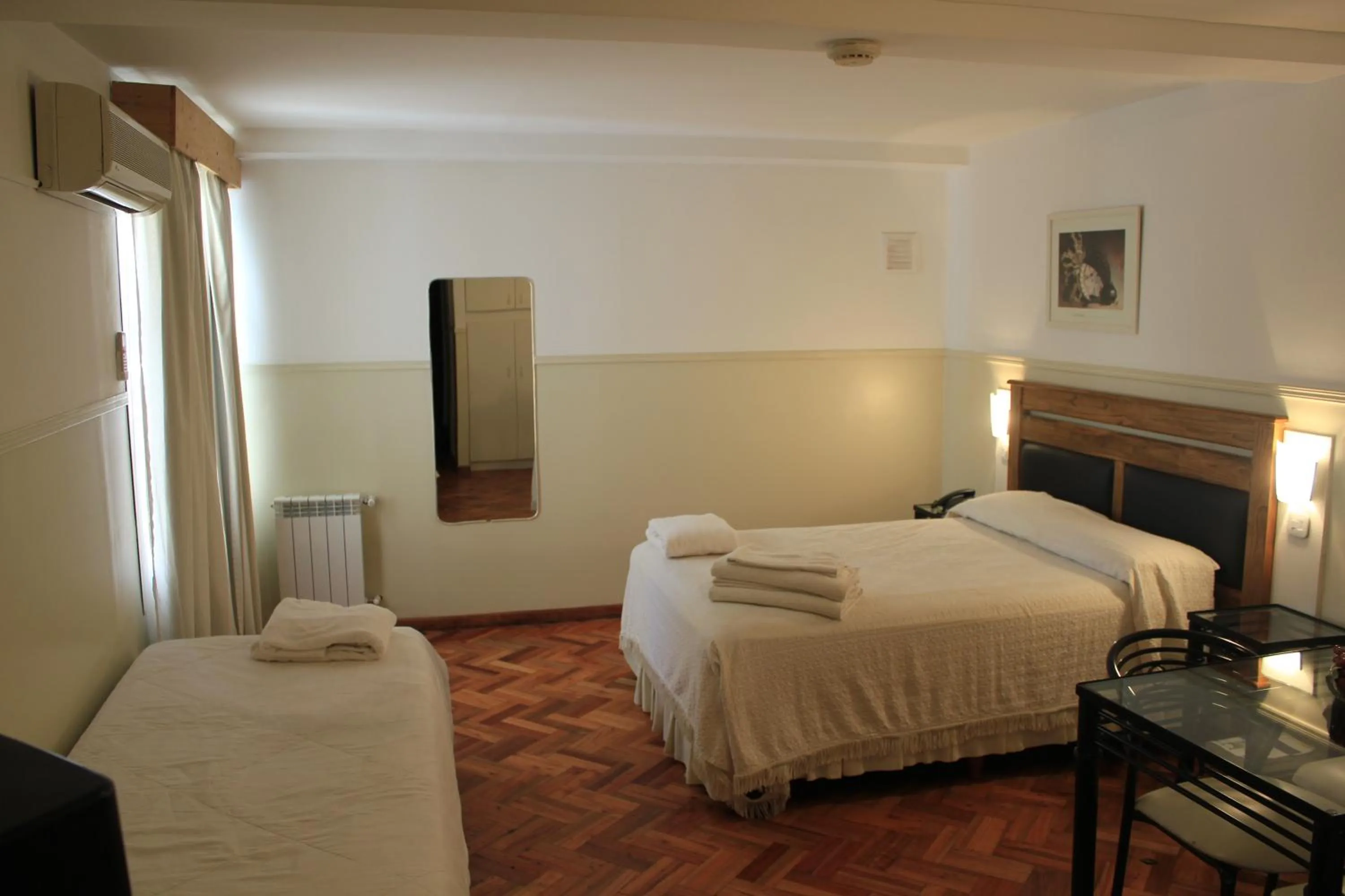 Bedroom, Bed in San Martin Hotel y Spa