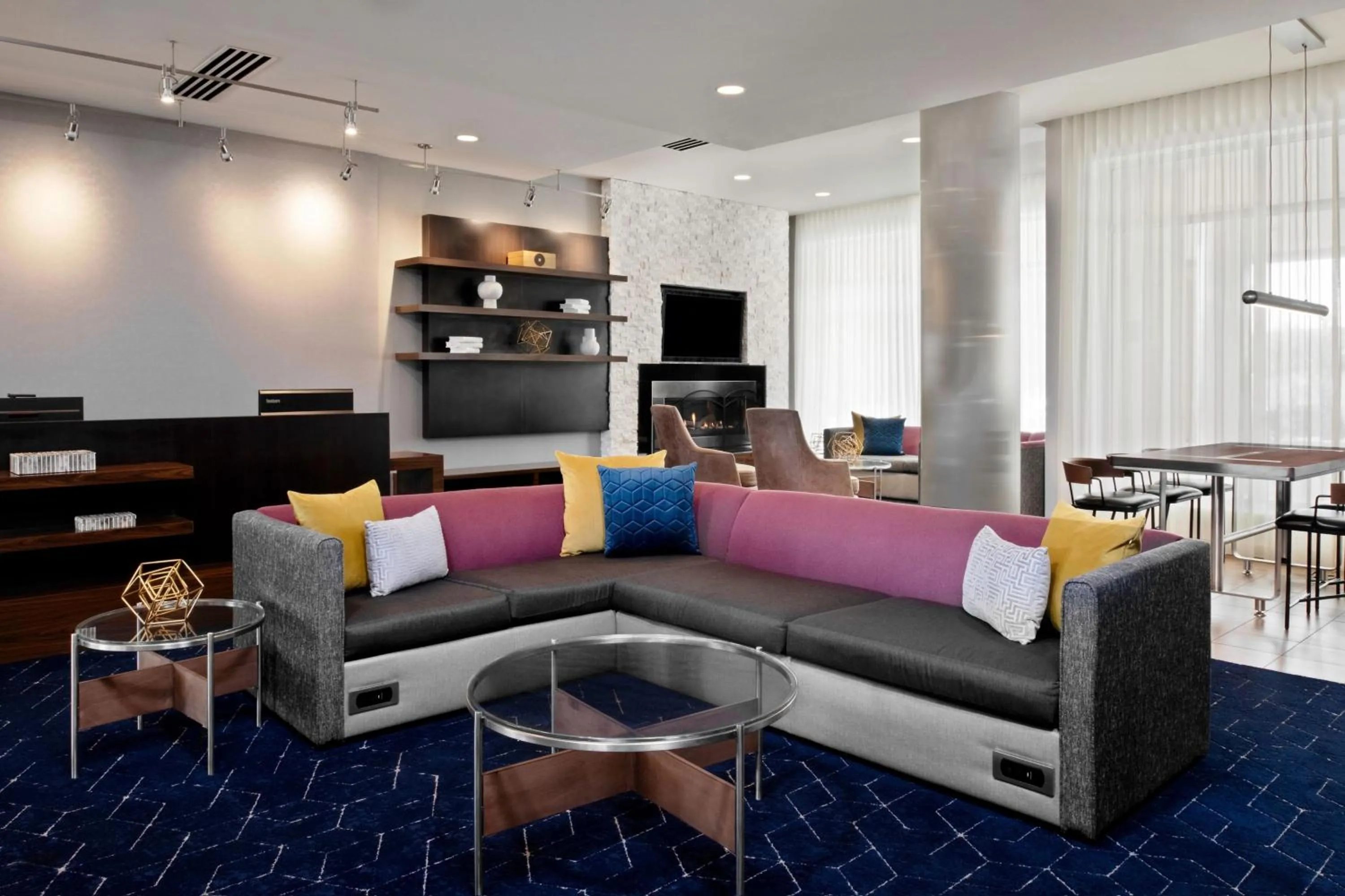 Lobby or reception in Courtyard Kansas City at Briarcliff