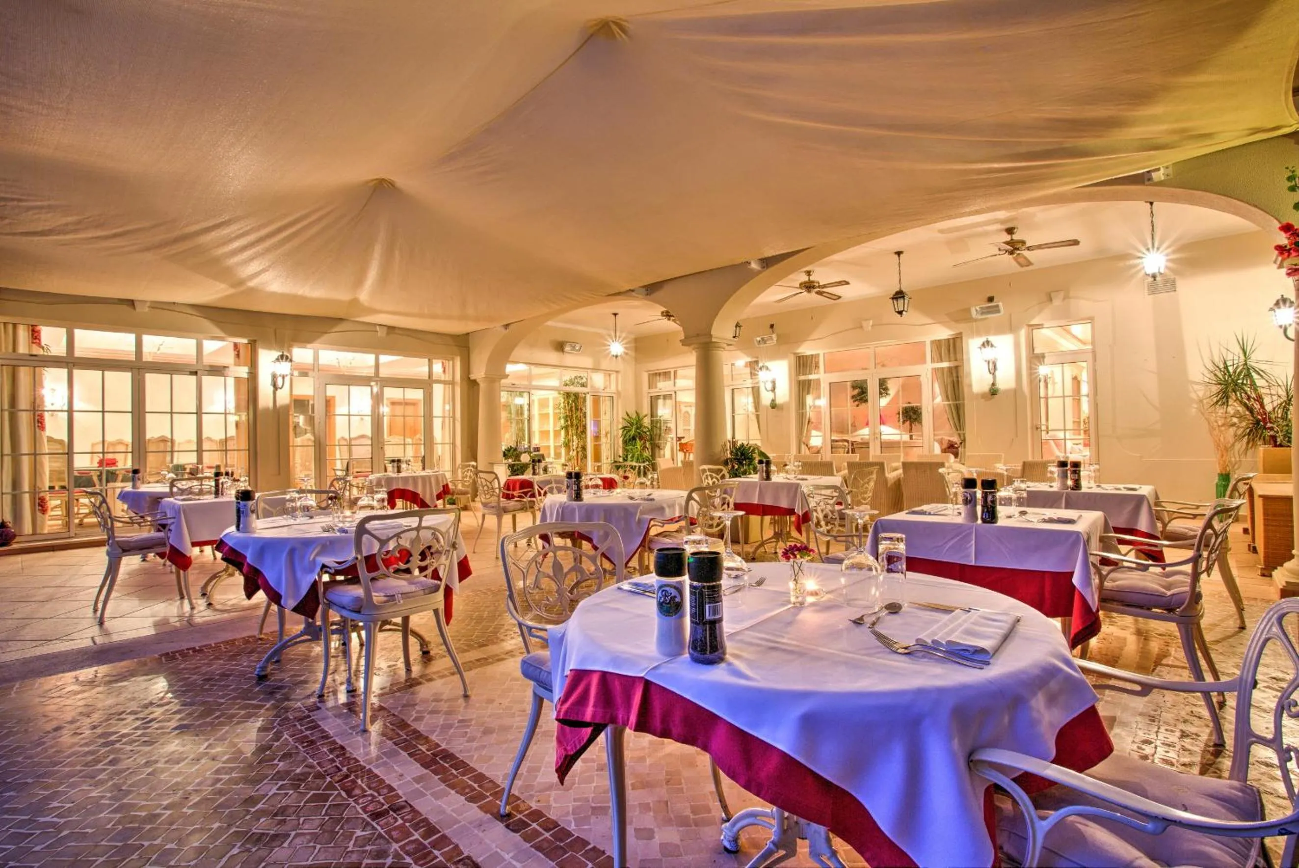 Restaurant/places to eat in Quinta Jacintina - My Secret Garden Hotel