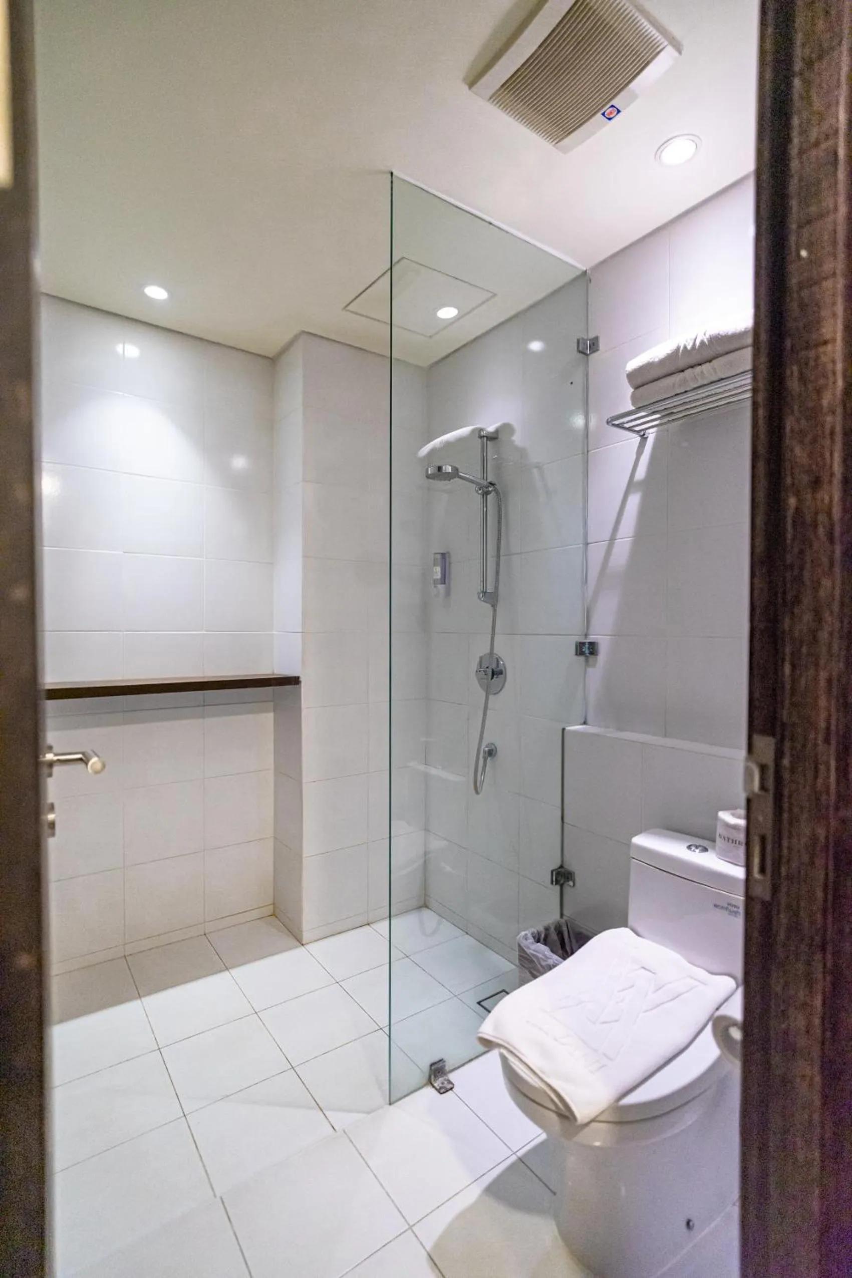 Bathroom in The Akmani Legian