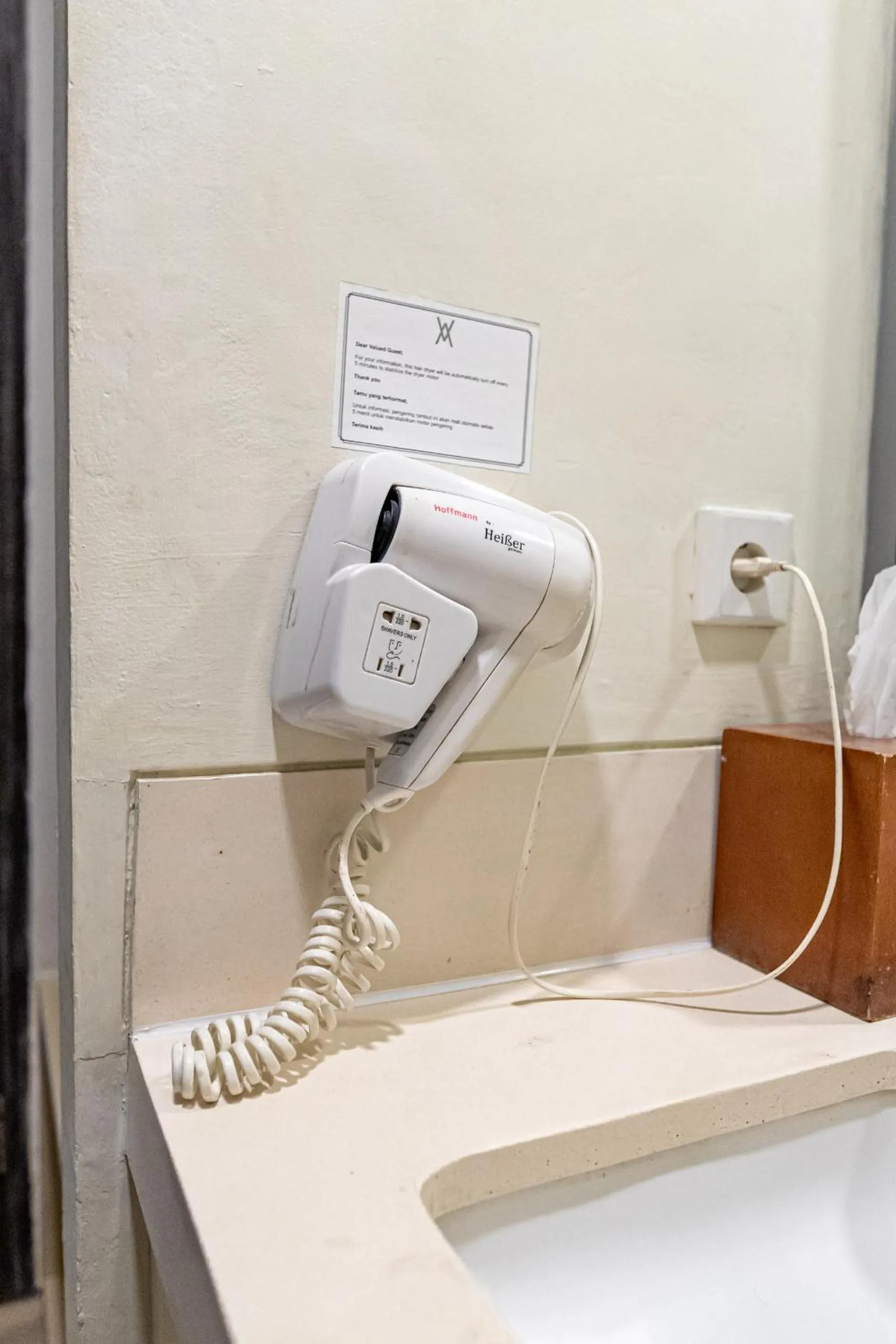 hair dryier in The Akmani Legian