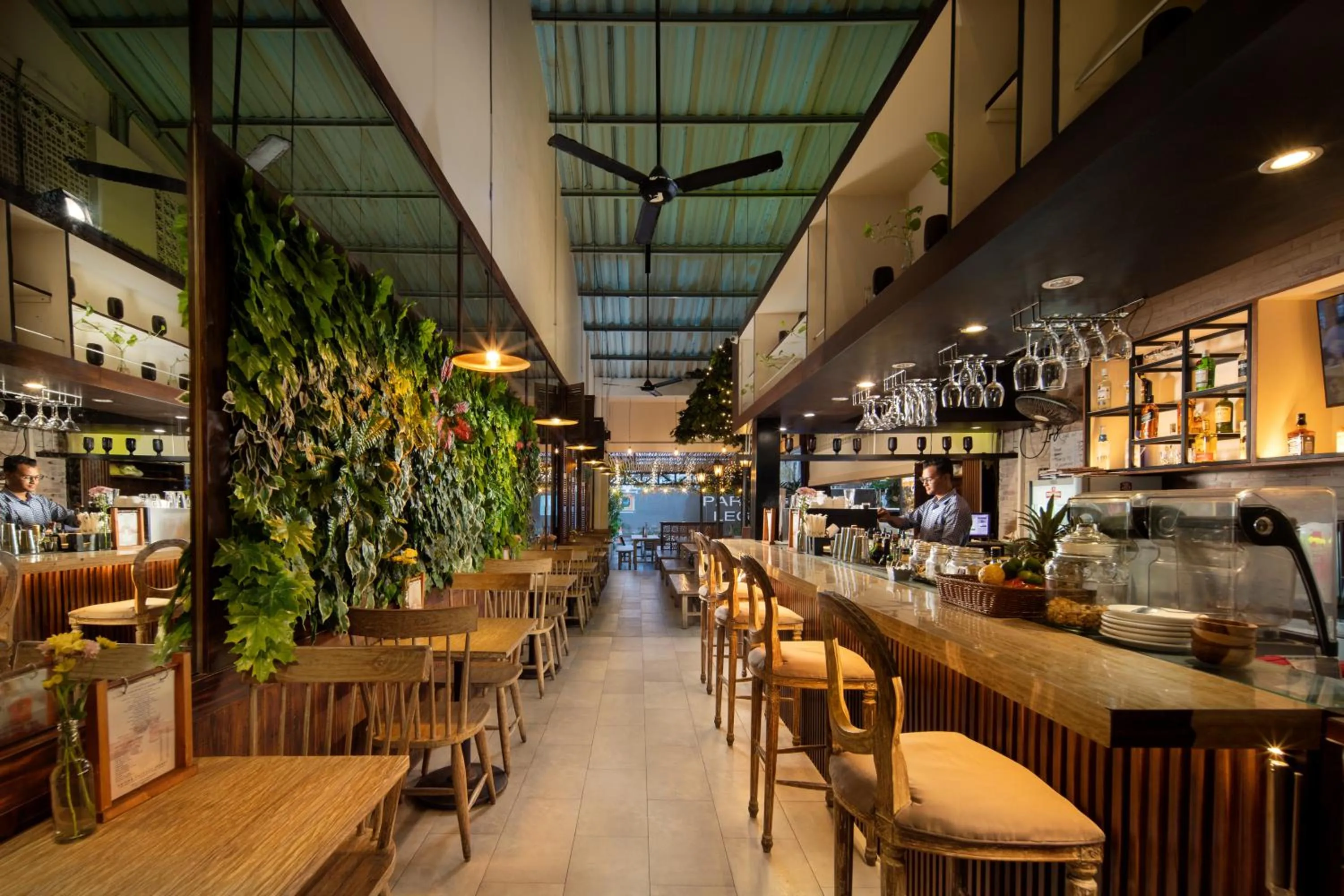 Restaurant/places to eat in The Akmani Legian