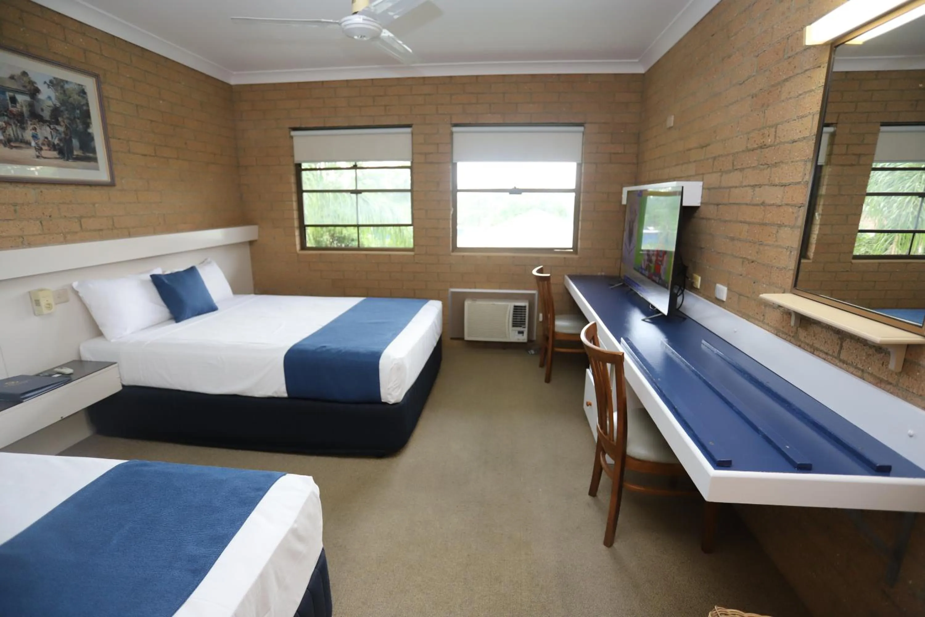 Bed in Great Eastern Motor Inn Gympie
