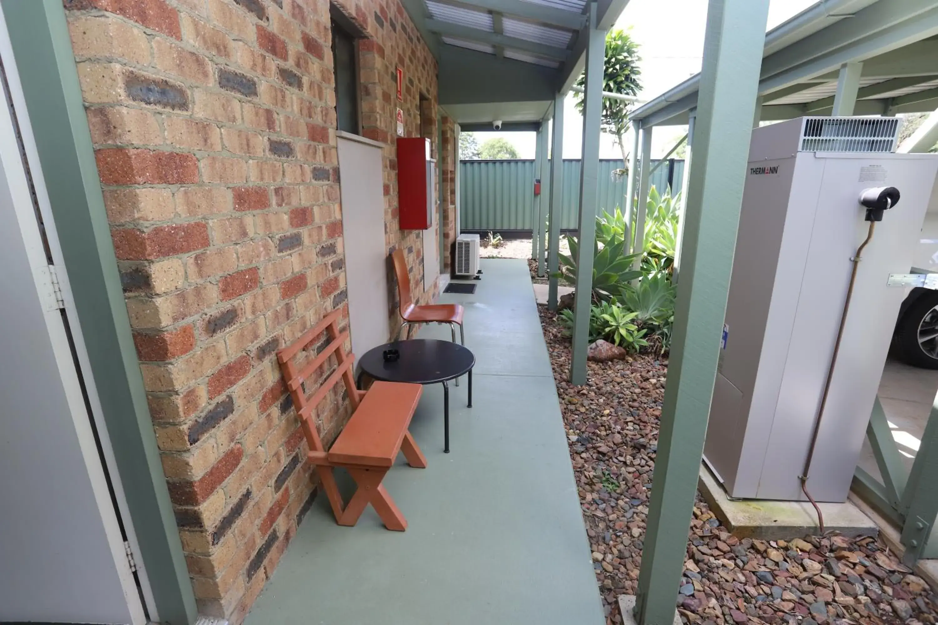 Twin Room - Pet Friendly in Great Eastern Motor Inn Gympie Twin Room - Pet Friendly in Great Eastern Motor Inn Gympie