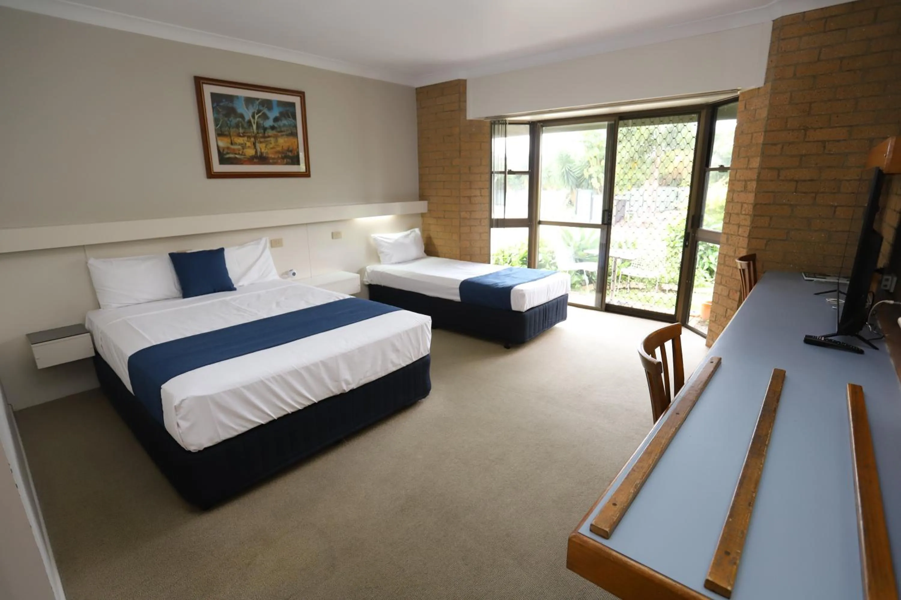 Bed in Great Eastern Motor Inn Gympie