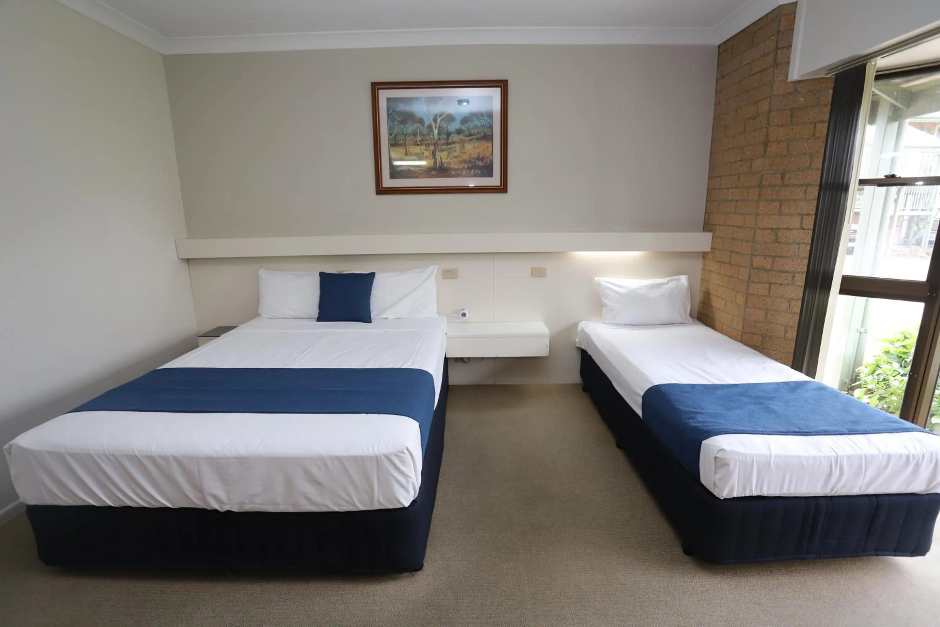 Bed in Great Eastern Motor Inn Gympie