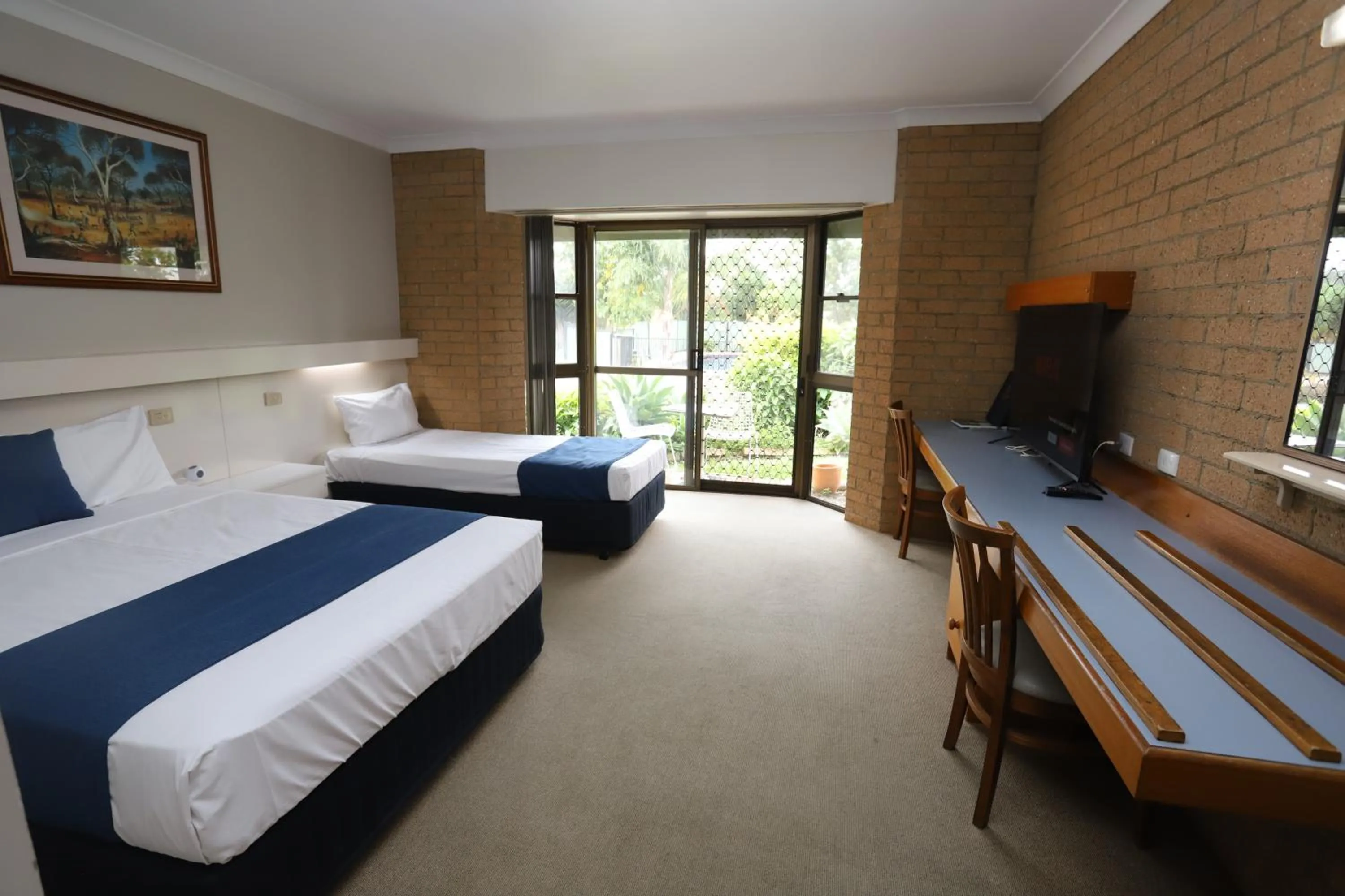 Bed in Great Eastern Motor Inn Gympie