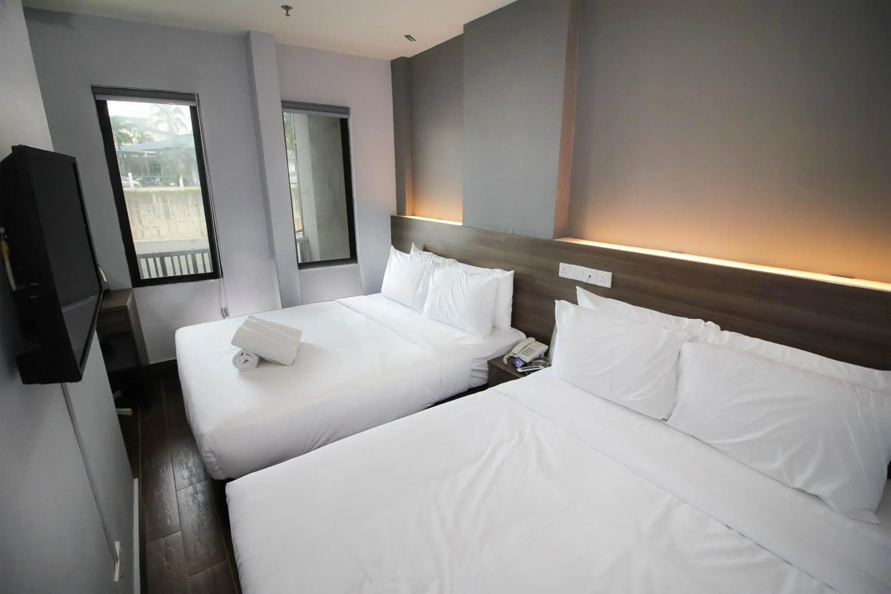 Family Suite with Jacuzzi in Asia Like Boutique Hotel Family Suite with Jacuzzi in Asia Like Boutique Hotel