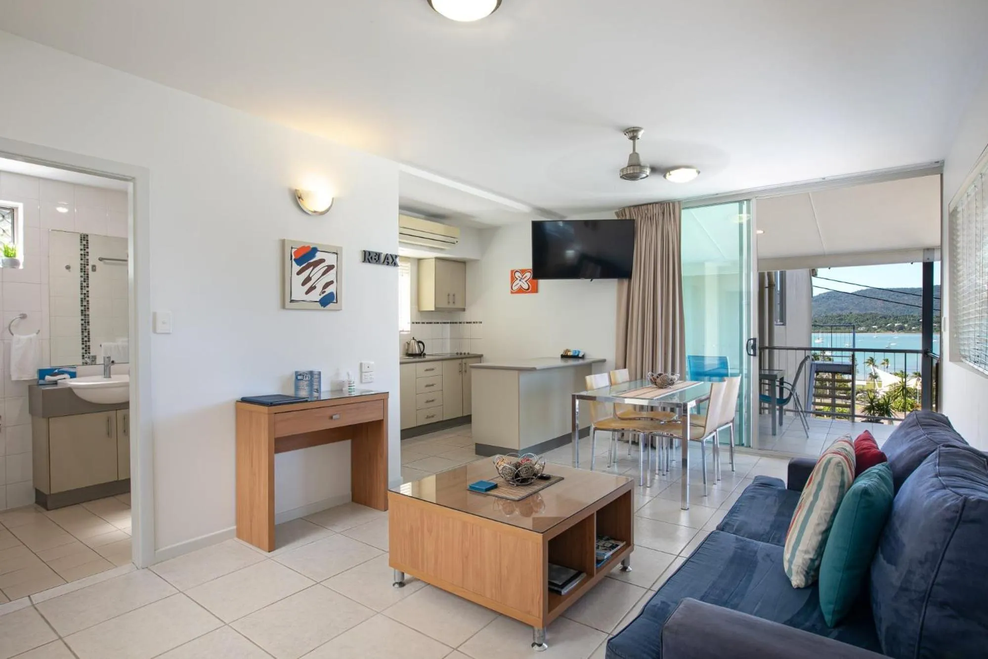 TV and multimedia in Waterview Airlie Beach