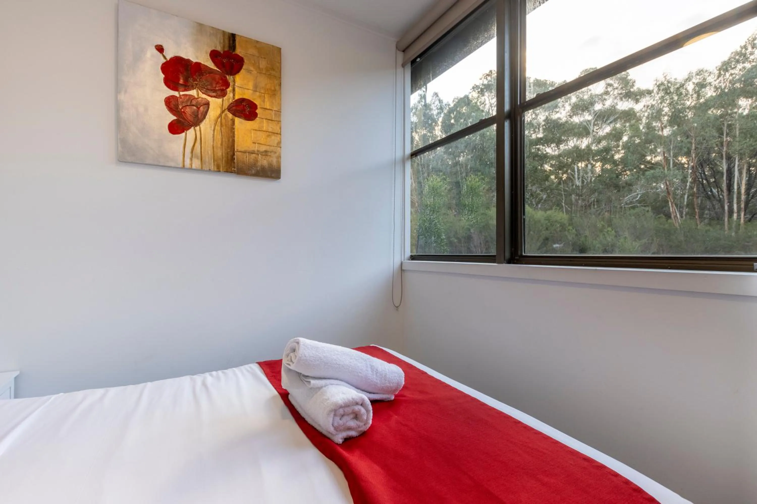 Bed in The Grampians Motel