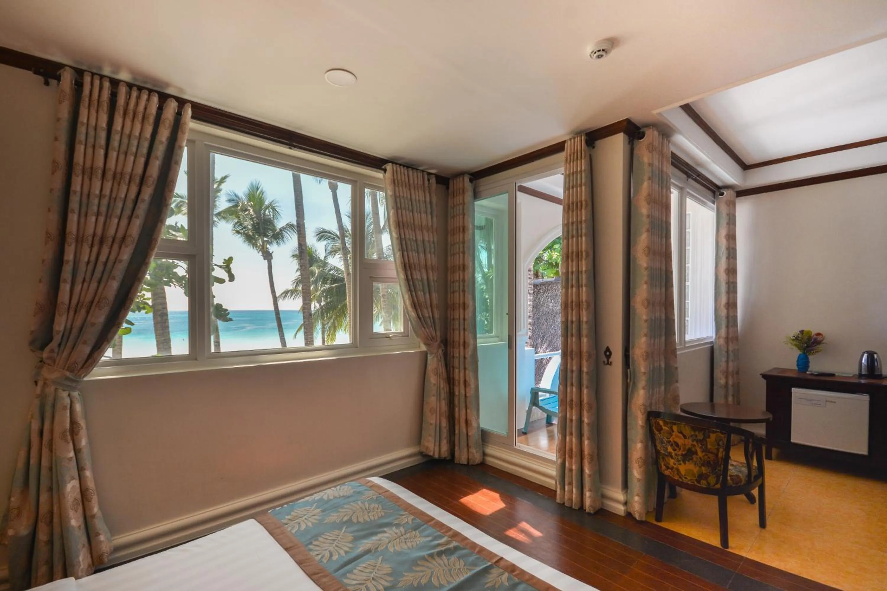 View (from property/room), Bed in Royal Park Resort Boracay