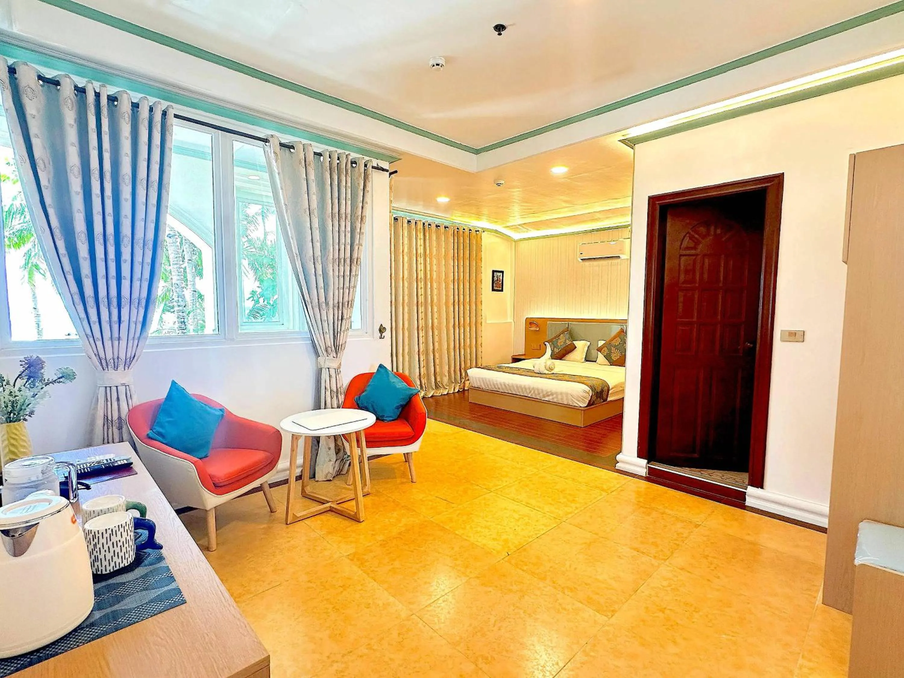 Floor plan, Bed in Royal Park Resort Boracay