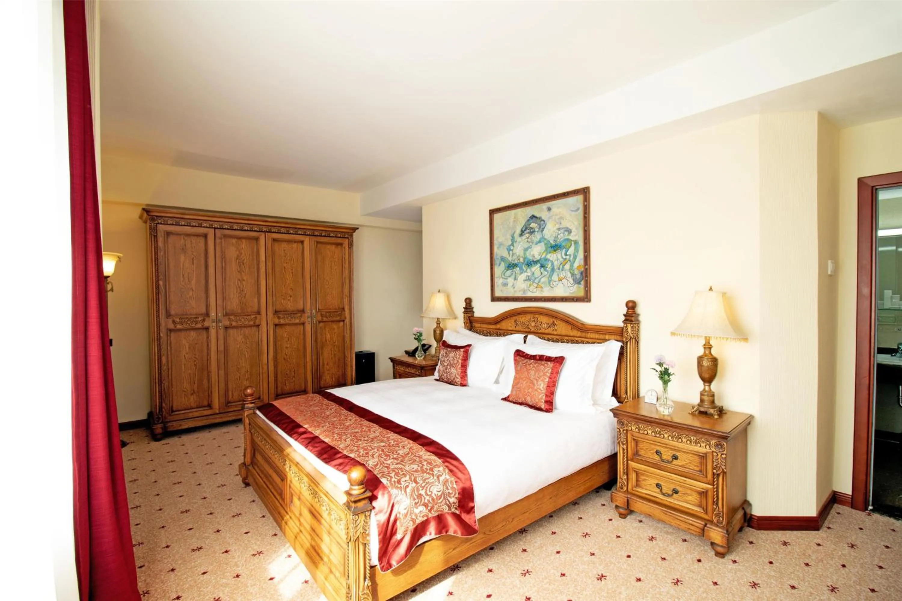 Bedroom, Bed in Kempinski Hotel Khan Palace