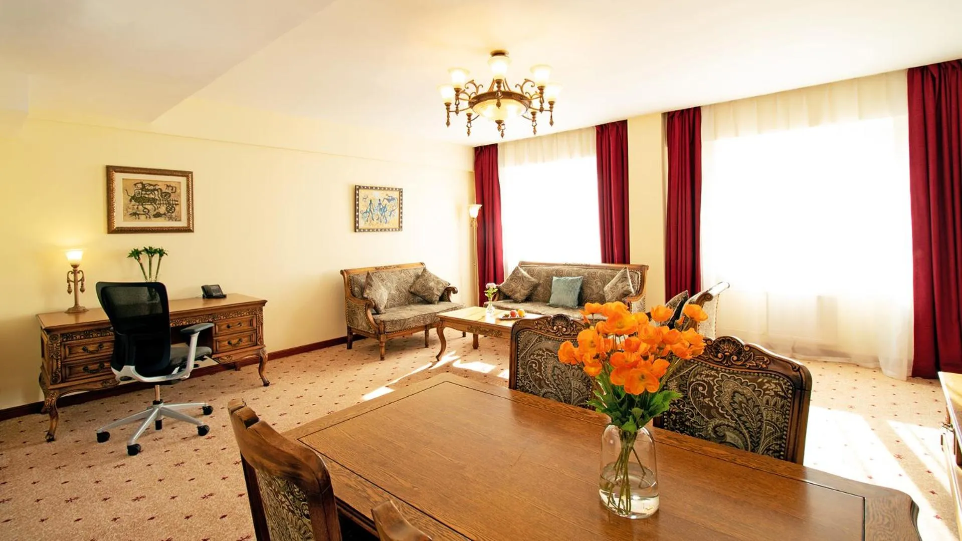 Living room in Kempinski Hotel Khan Palace