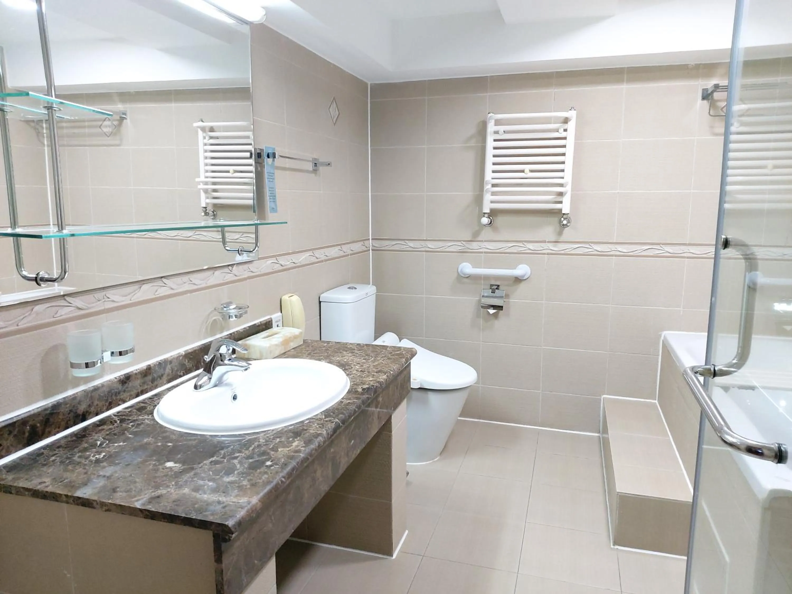 Bathroom in Kempinski Hotel Khan Palace