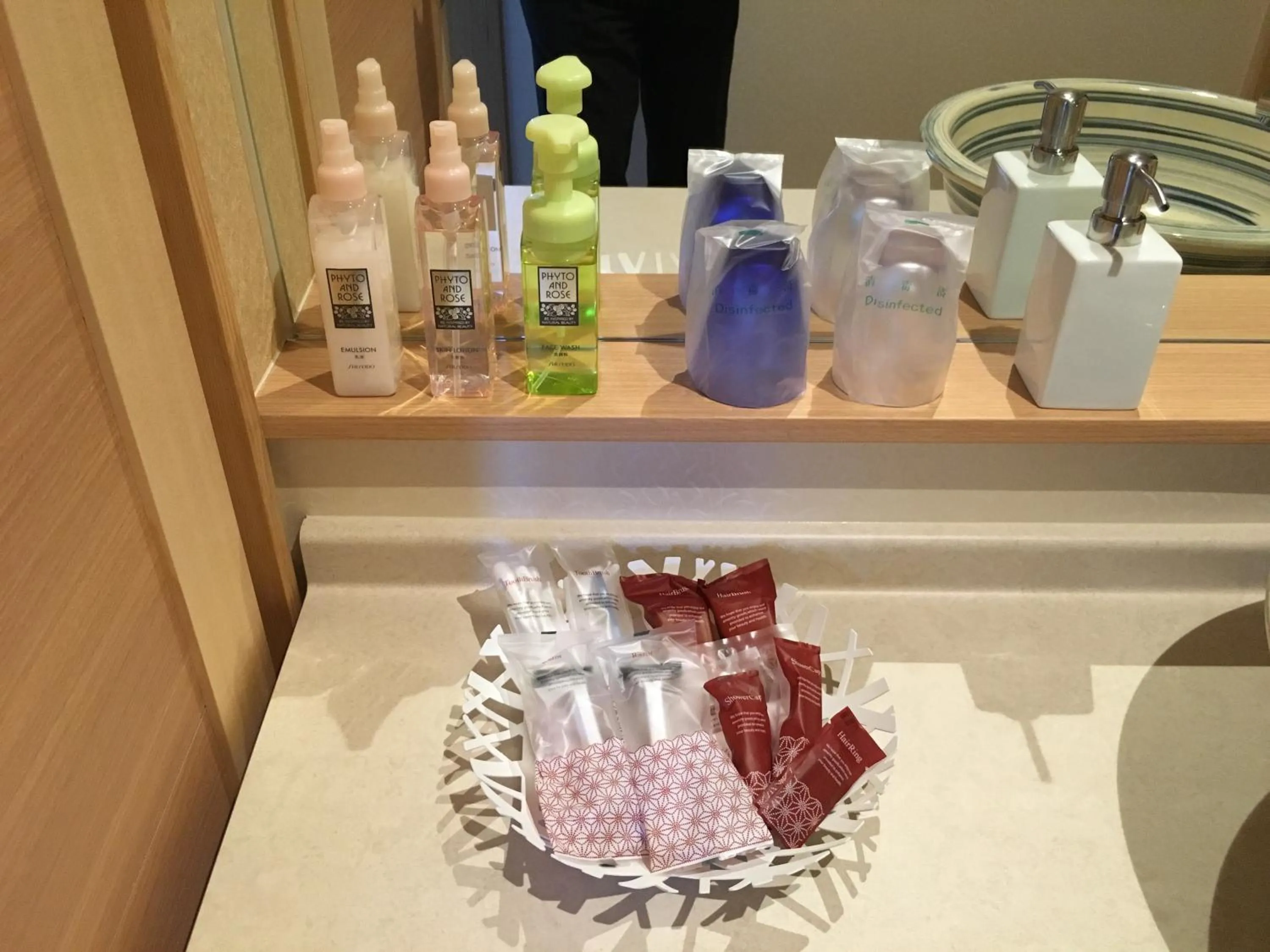 Photo of the whole room in Biwako Ryokusuitei