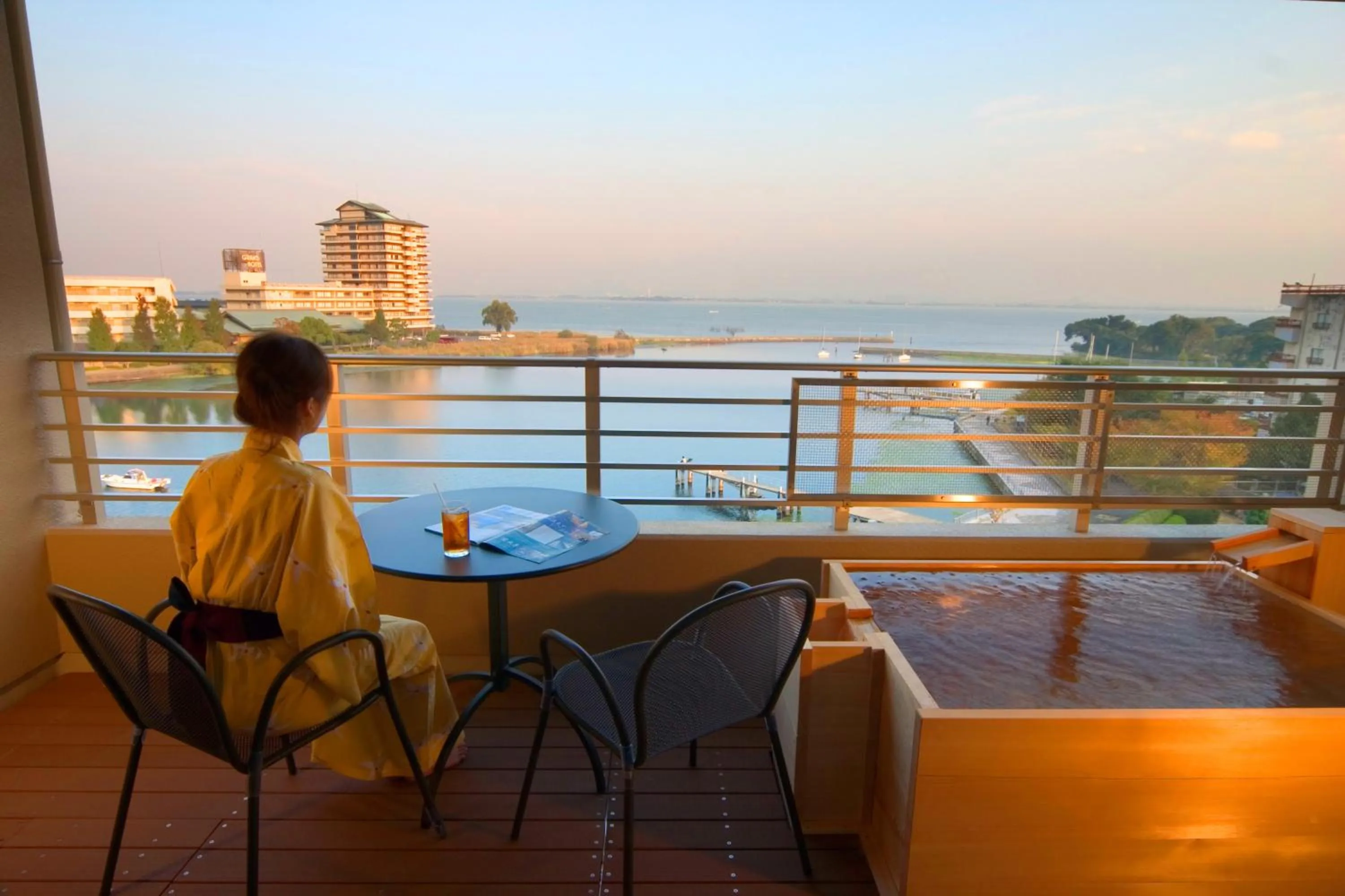 Hot Spring Bath in Biwako Ryokusuitei