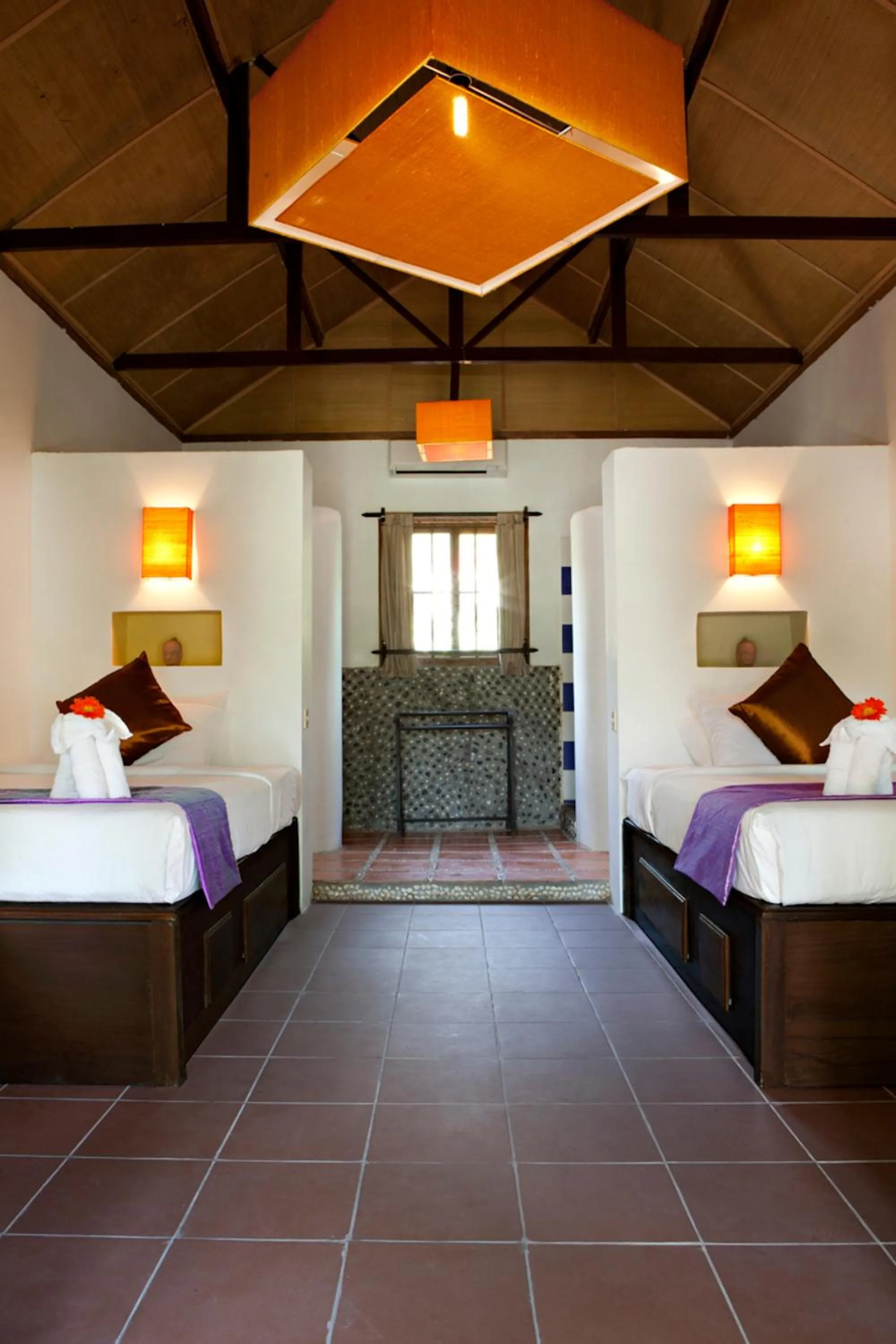 Bed in Raingsey Bungalow