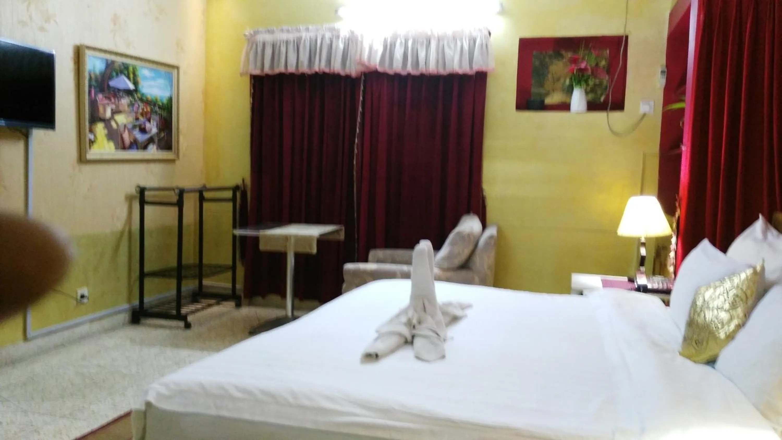TV and multimedia, Bed in Babylon Hotel & Serviced Apartment