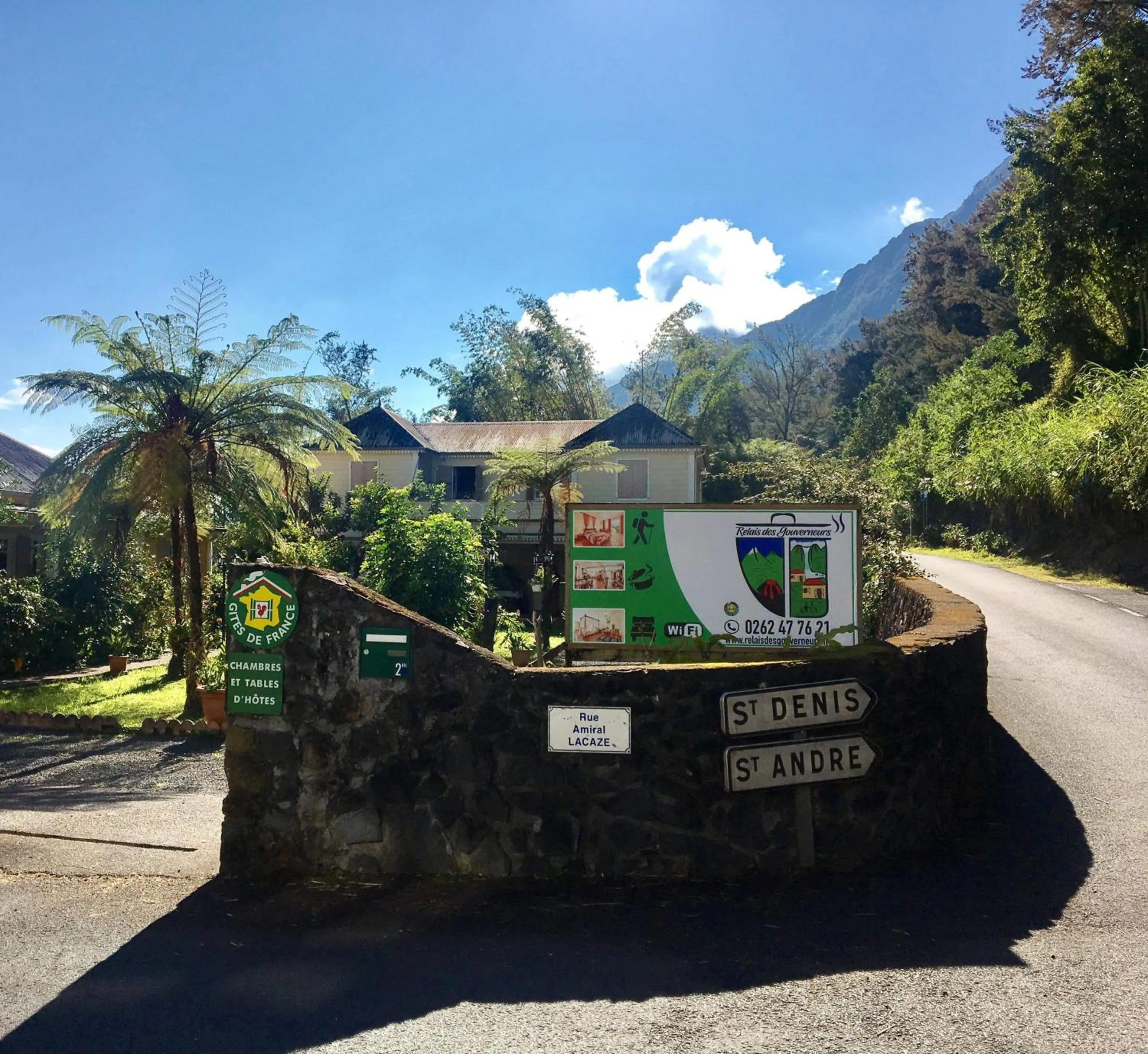Property building in Relais Des Gouverneurs