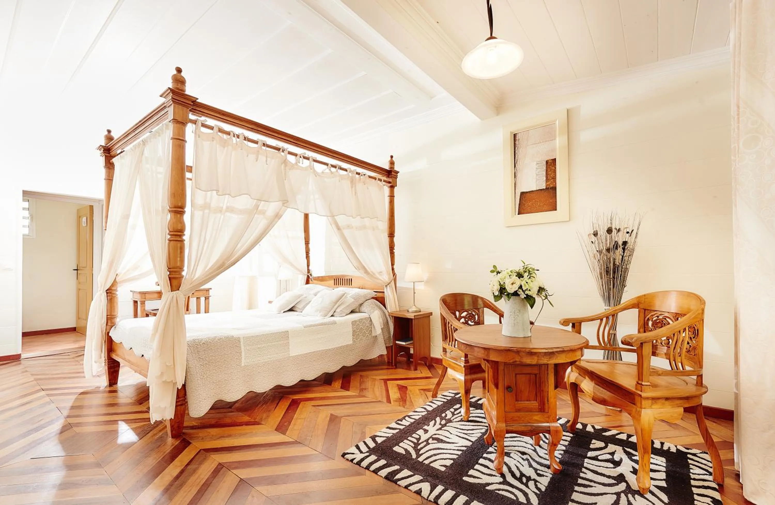 Garden view, Bed in Relais Des Gouverneurs
