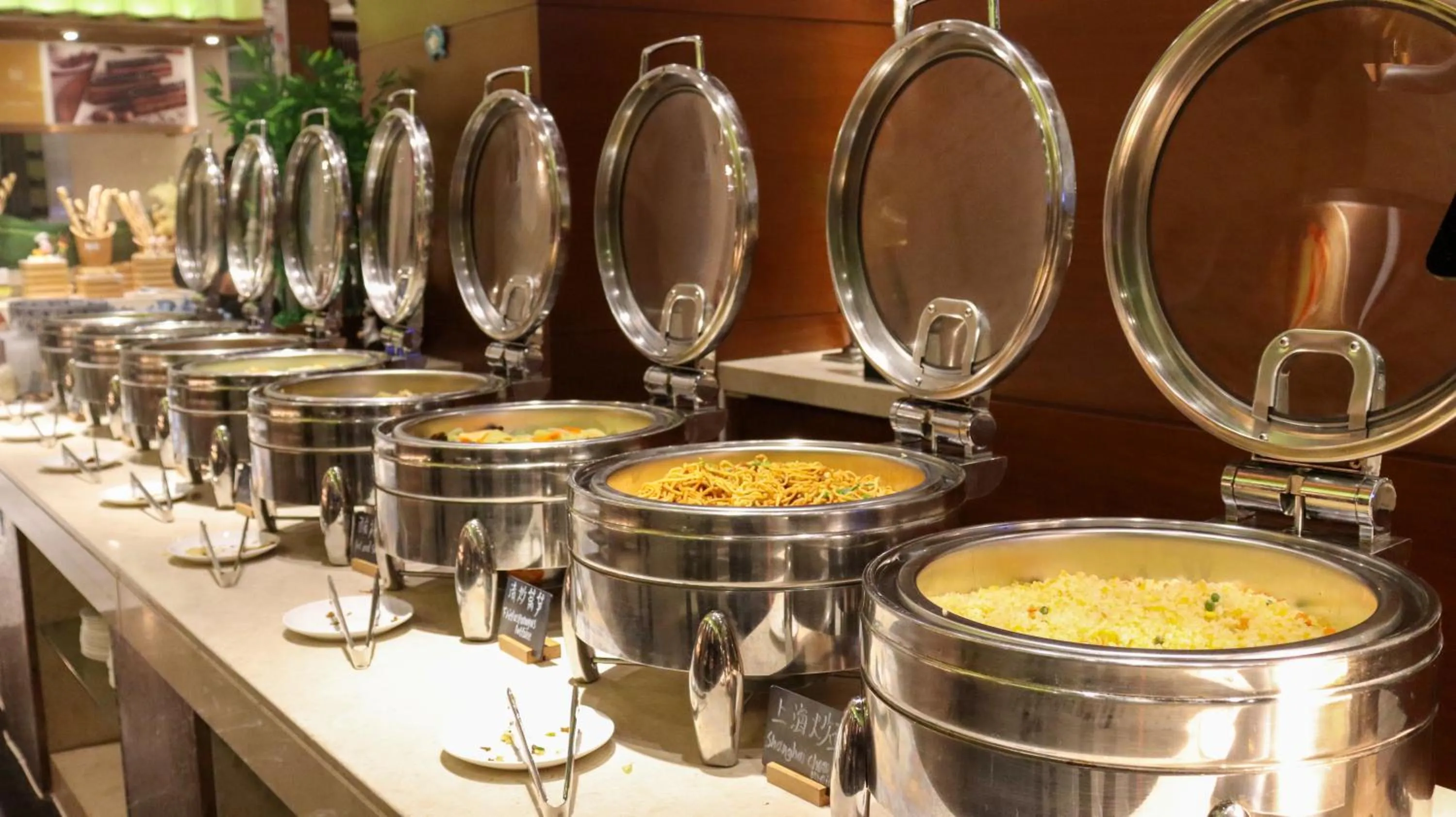 Restaurant/places to eat in Lv Shou Hotel