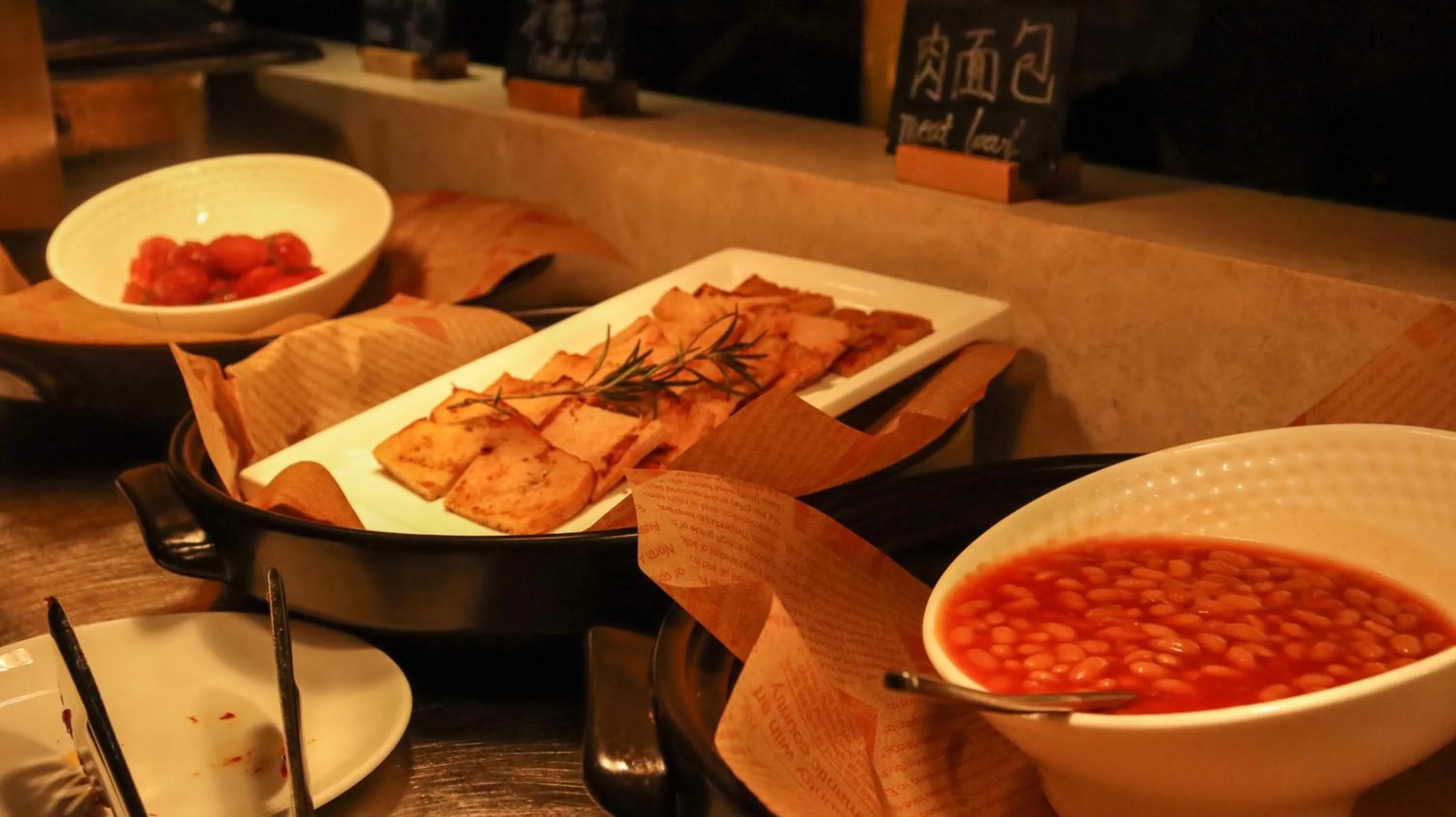 Restaurant/places to eat in Lv Shou Hotel