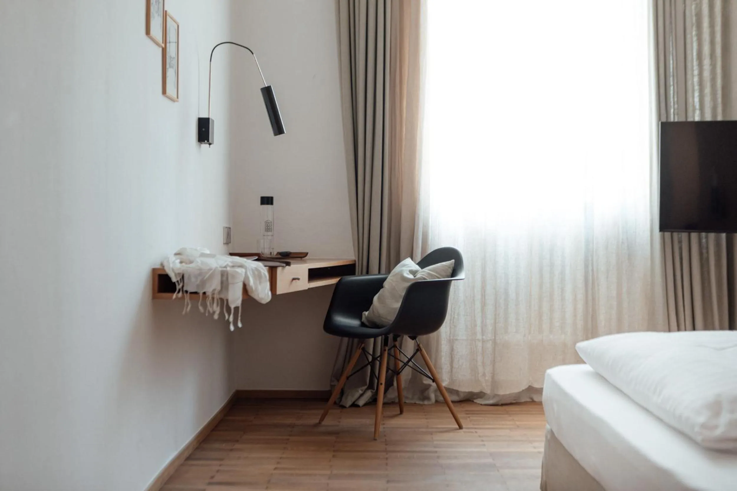 Photo of the whole room, Bed in Haus am Turm