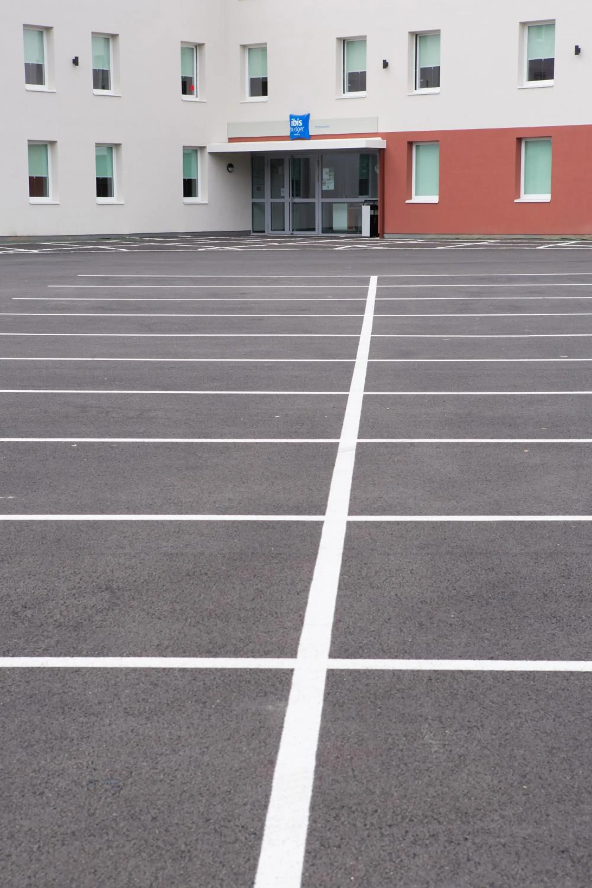 Facade/entrance in ibis budget Romorantin