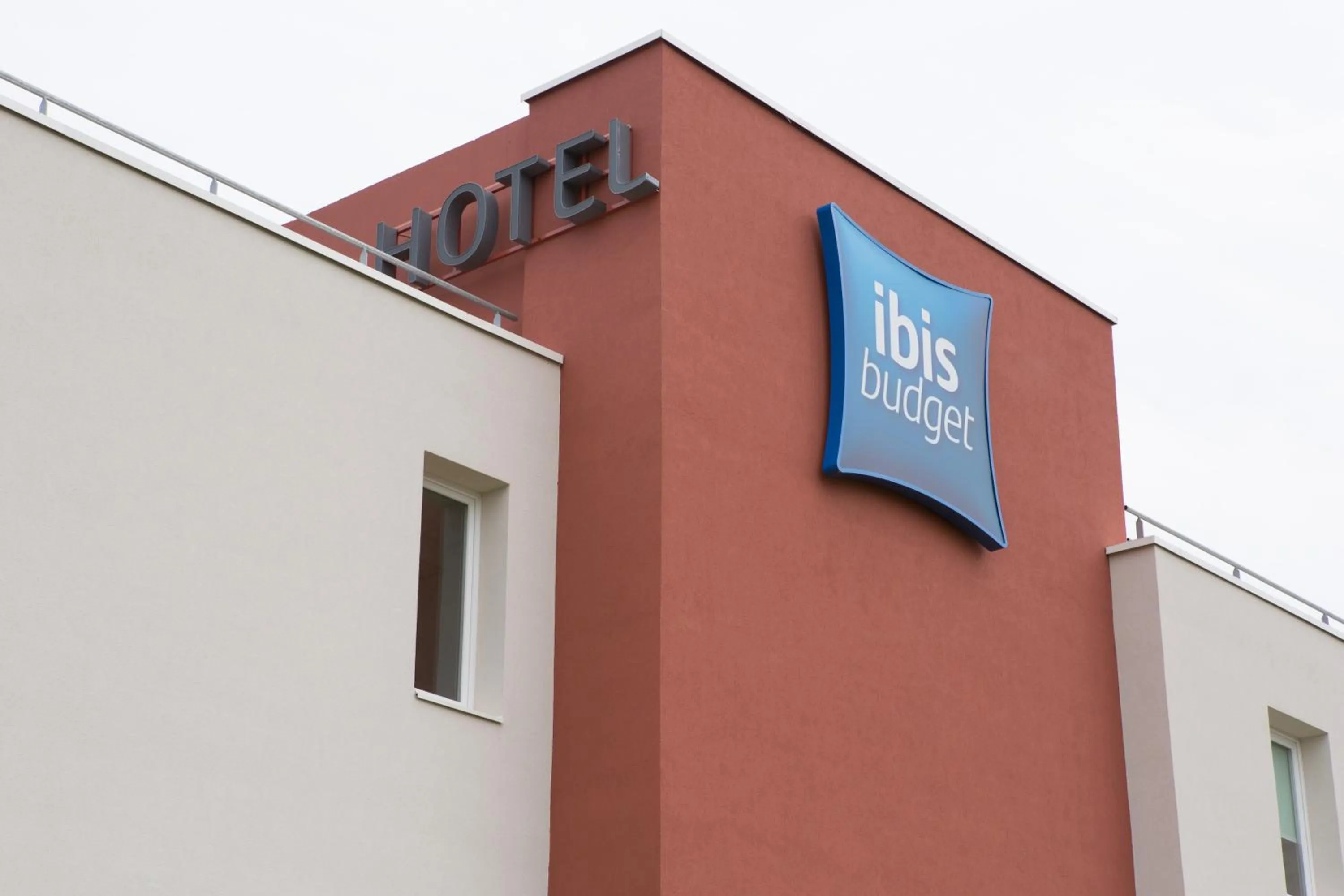 Facade/entrance in ibis budget Romorantin