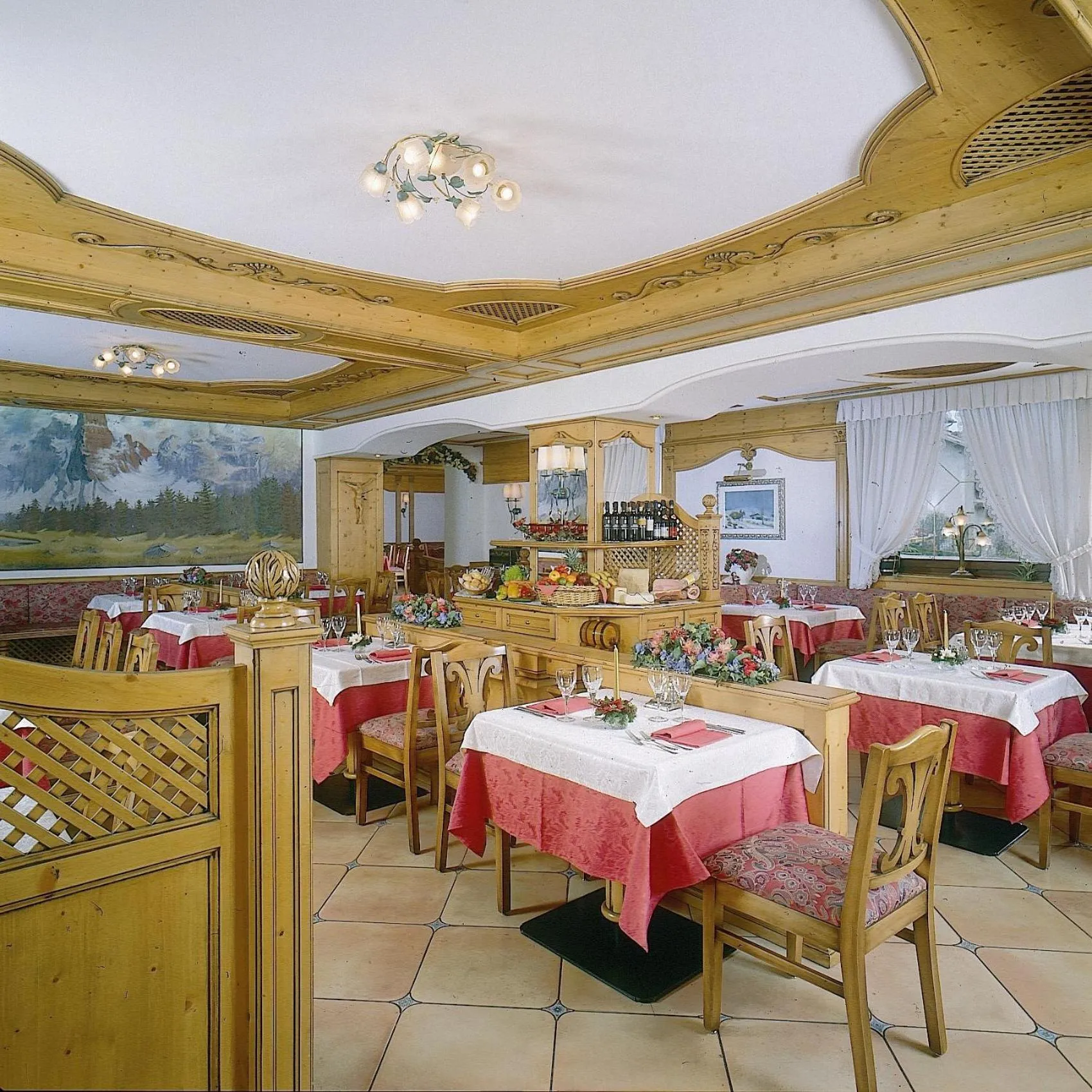 Restaurant/places to eat in Hotel Alpina