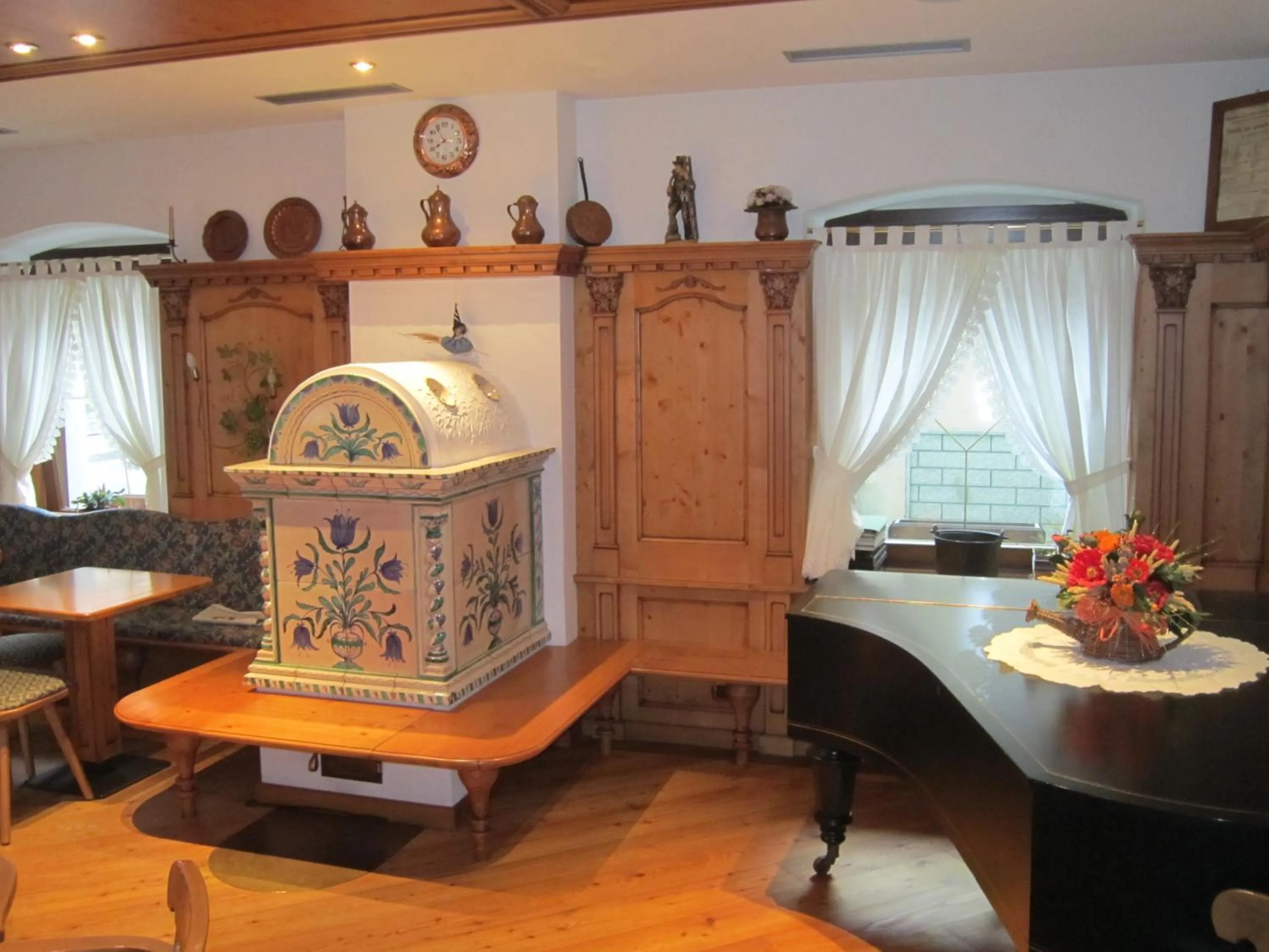 Lounge or bar in Hotel Alpina