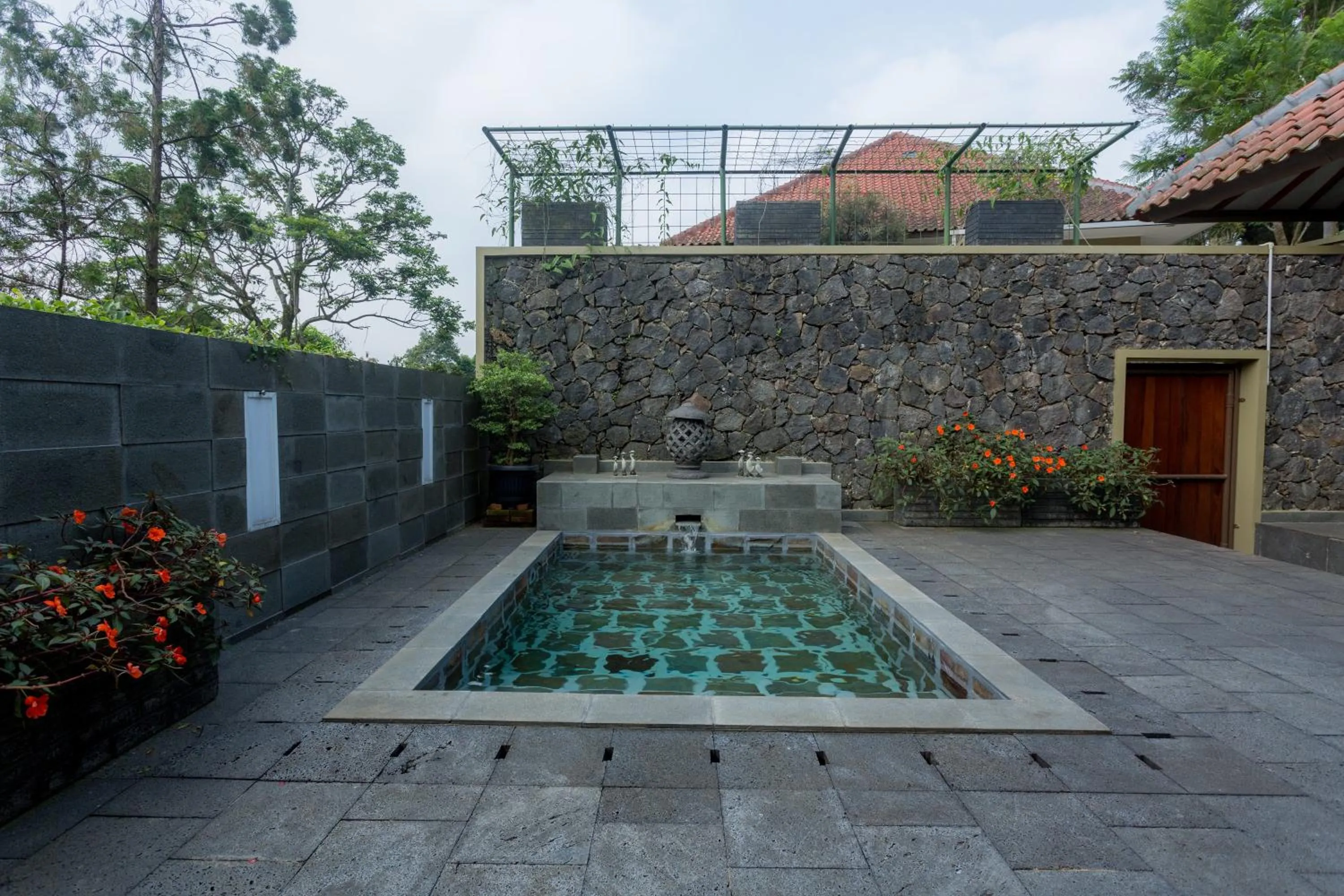 Pool view in Gracia Spa Resort Hotel