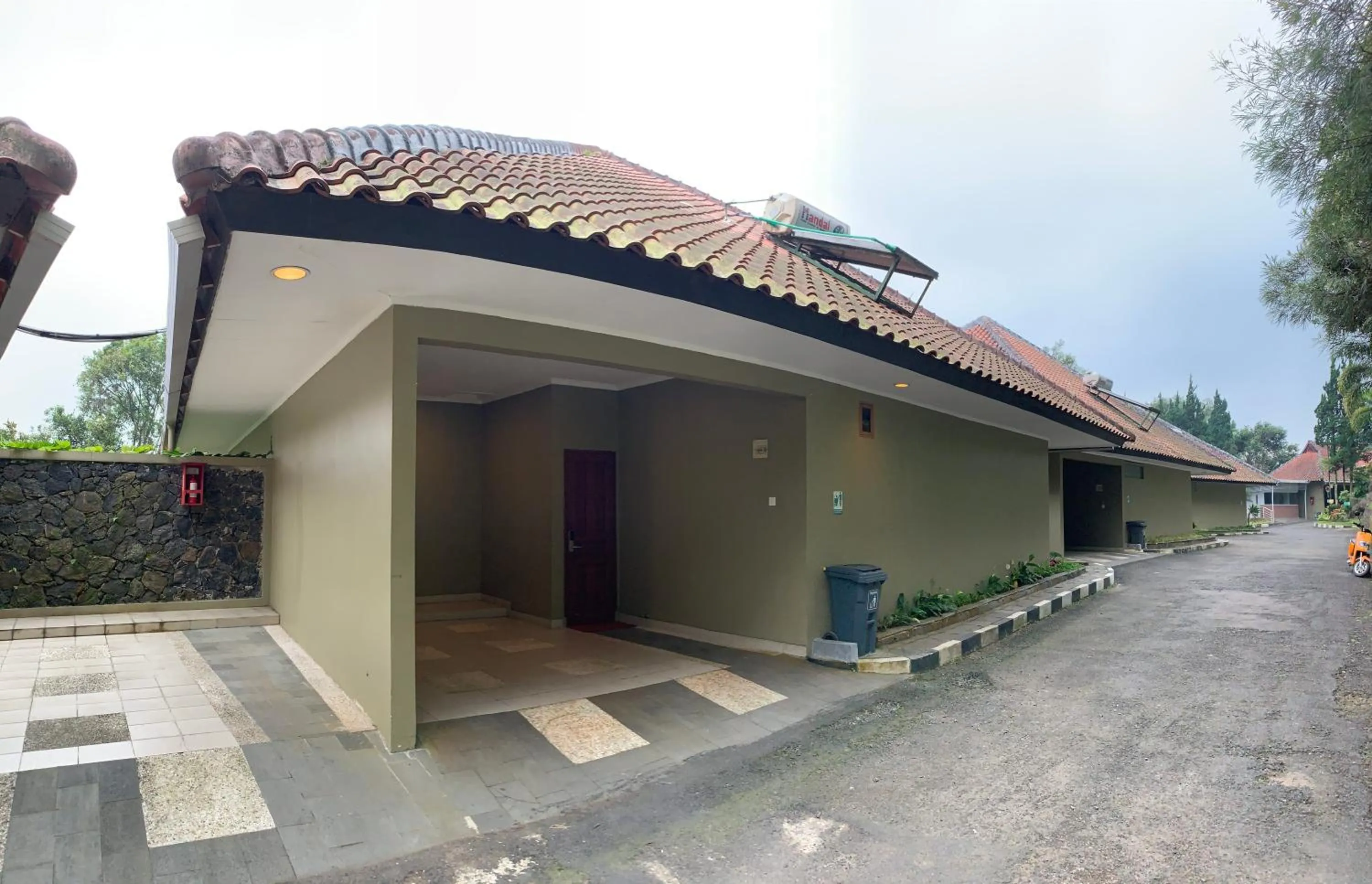 Parking in Gracia Spa Resort Hotel