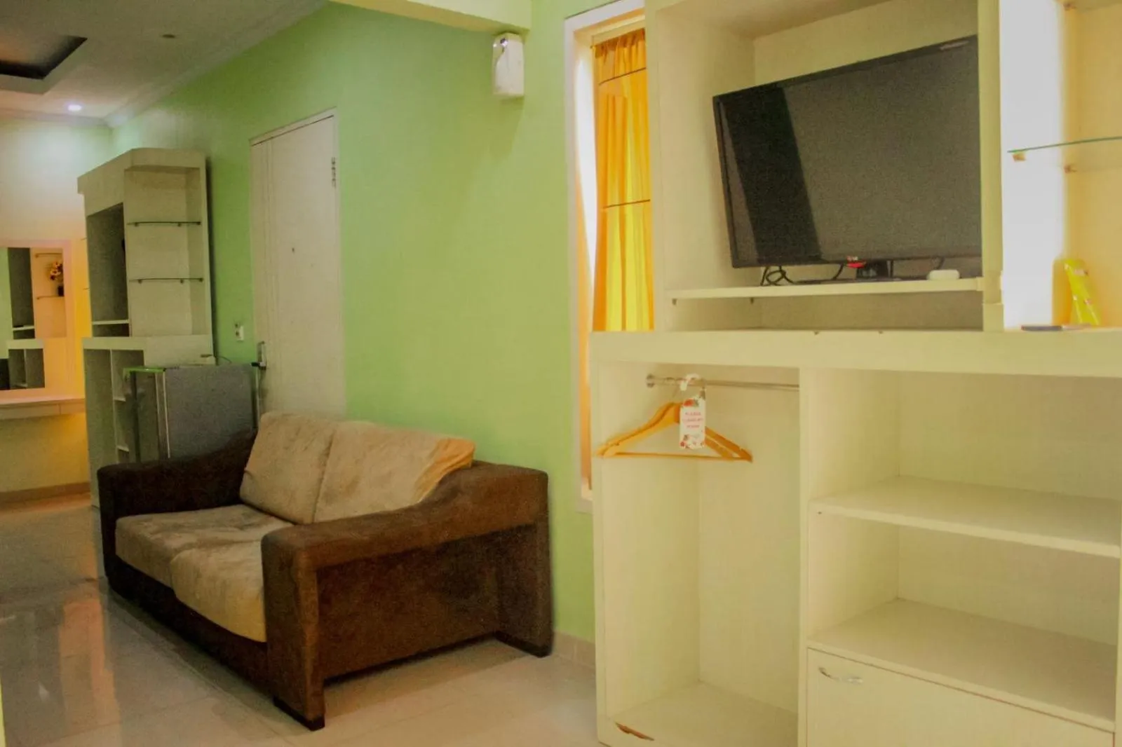 TV and multimedia in Dedy Beach Inn