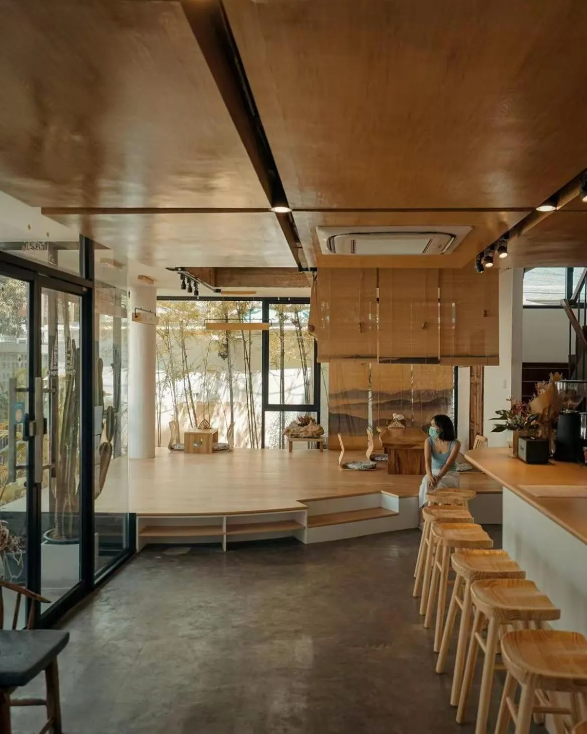 YOLO Bangkok Boutique Hotel