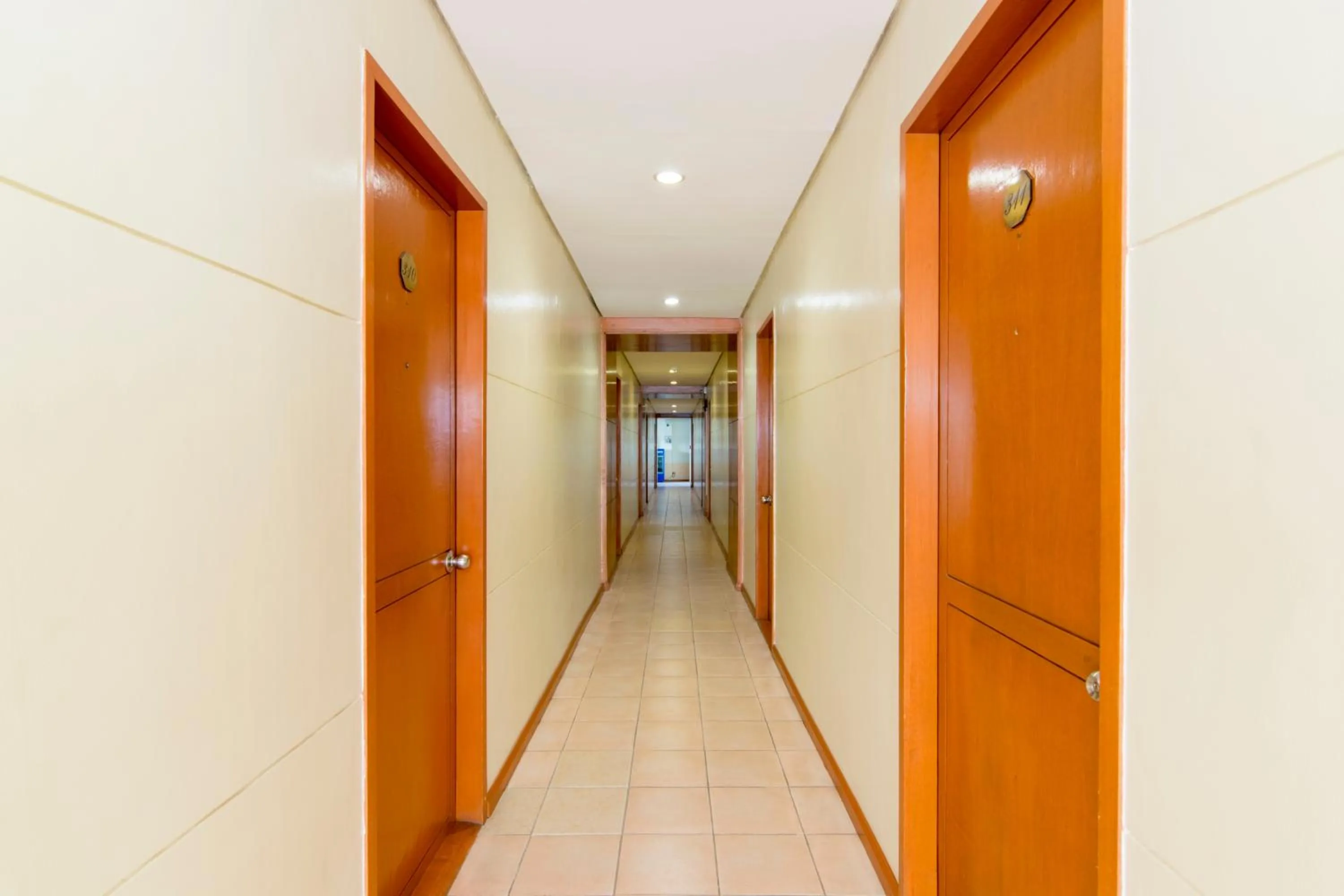 Area and facilities in The Manor Hotel