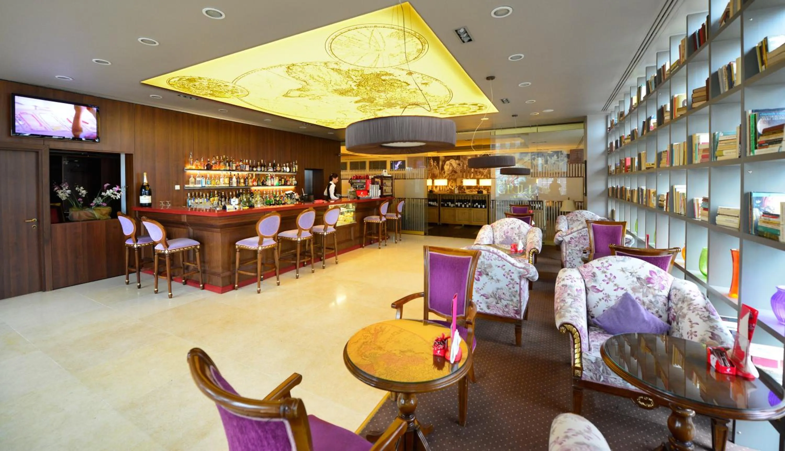 Lounge or bar in Hotel HP Tower One Brasov
